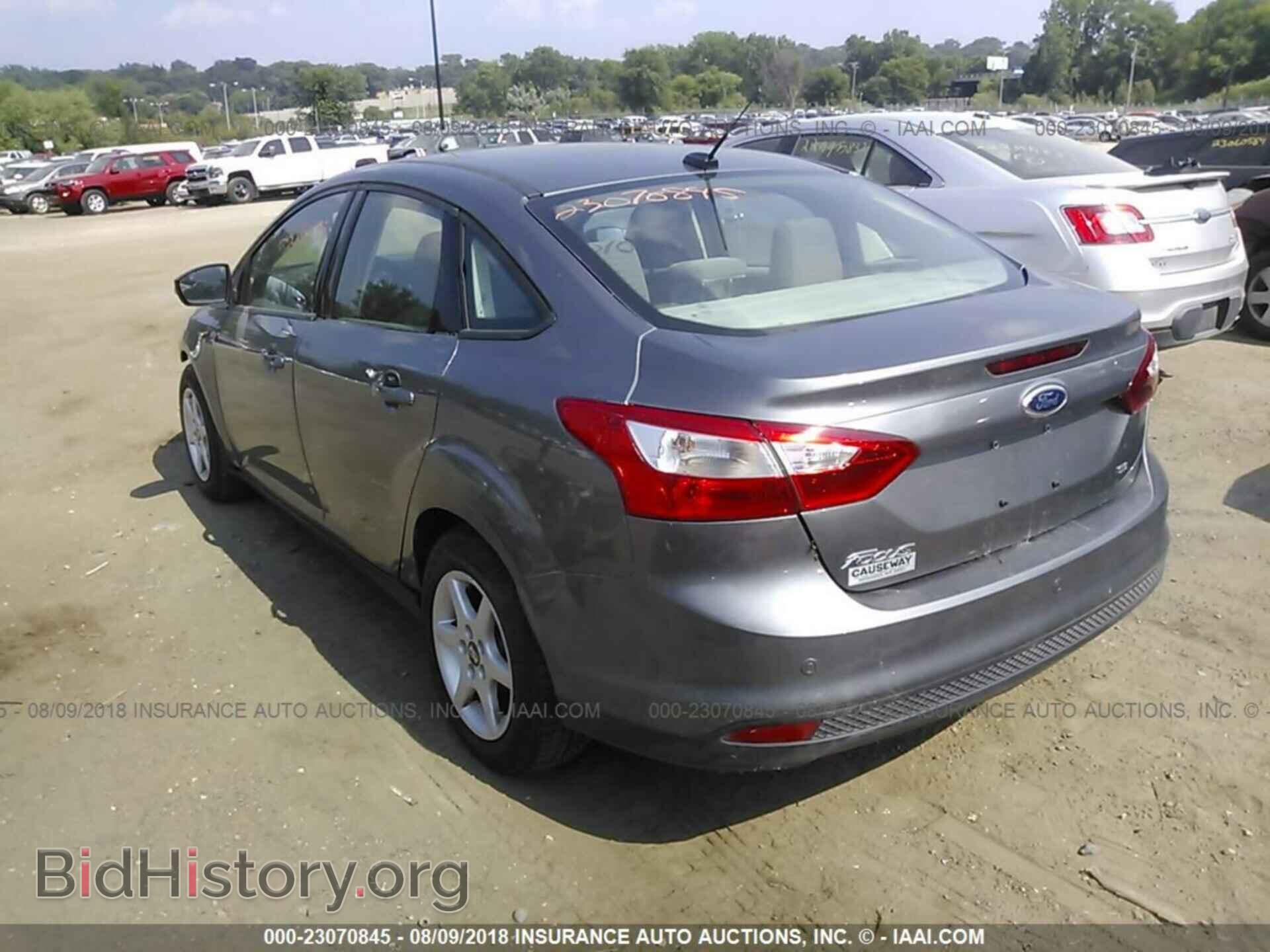 2014 Ford Focus - VIN: 1FADP3F29EL424814 - Фото 3