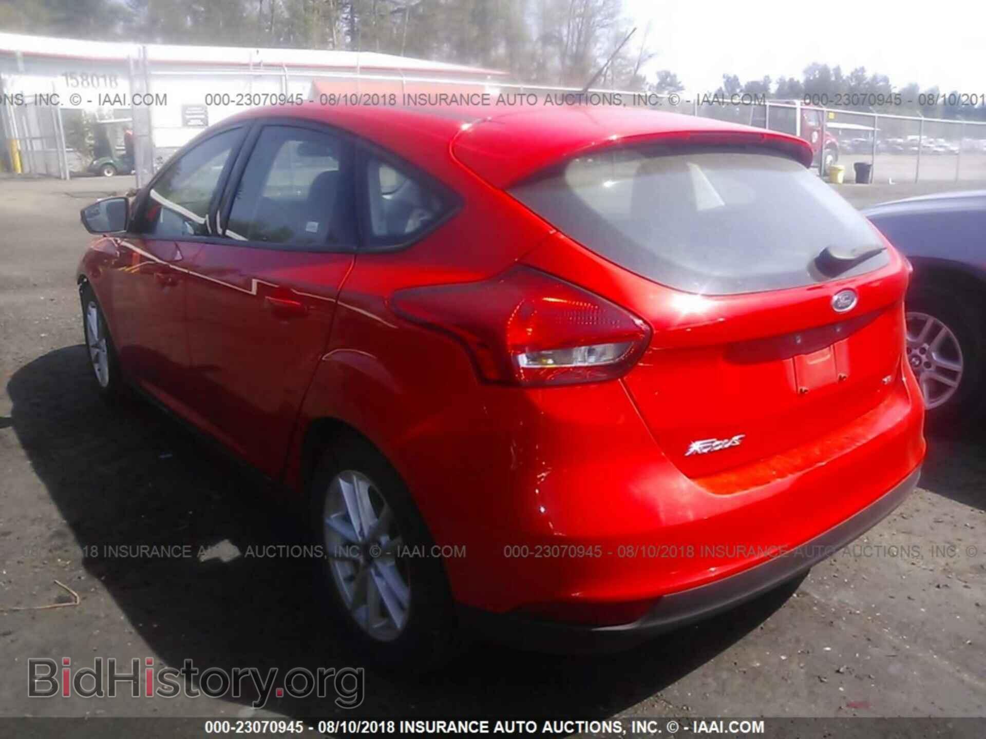2016 Ford Focus - VIN: 1FADP3K2XGL339036 - Photo 3