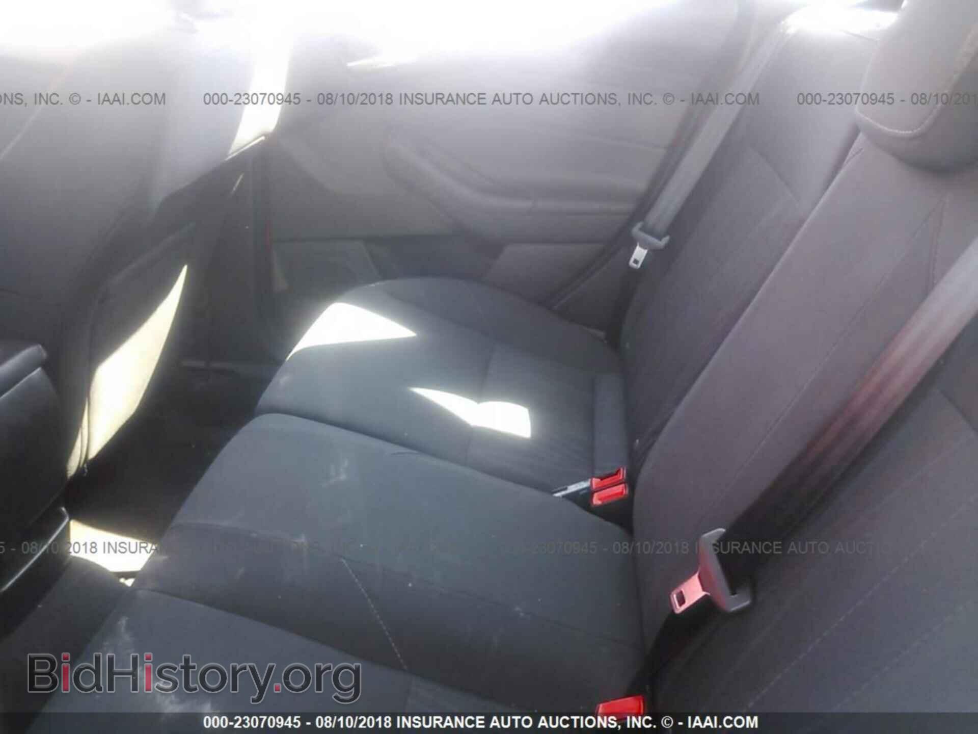 2016 Ford Focus - VIN: 1FADP3K2XGL339036 - Photo 8