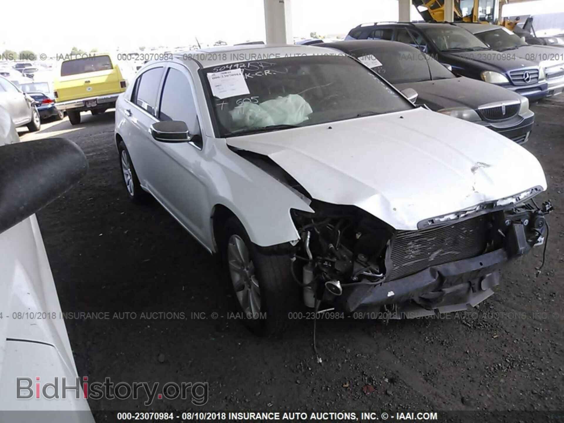 Photo 1C3CCBCG2EN185238 - Chrysler 200 2014