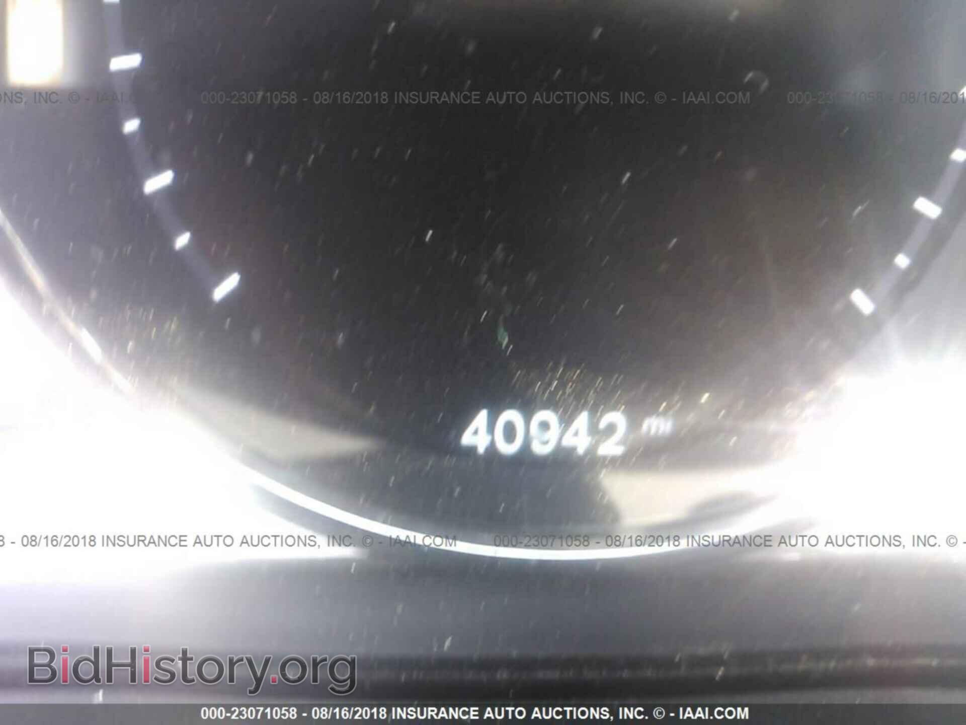 2016 Volvo S60 - VIN: LYV402FK3GB100709 - Фото 7