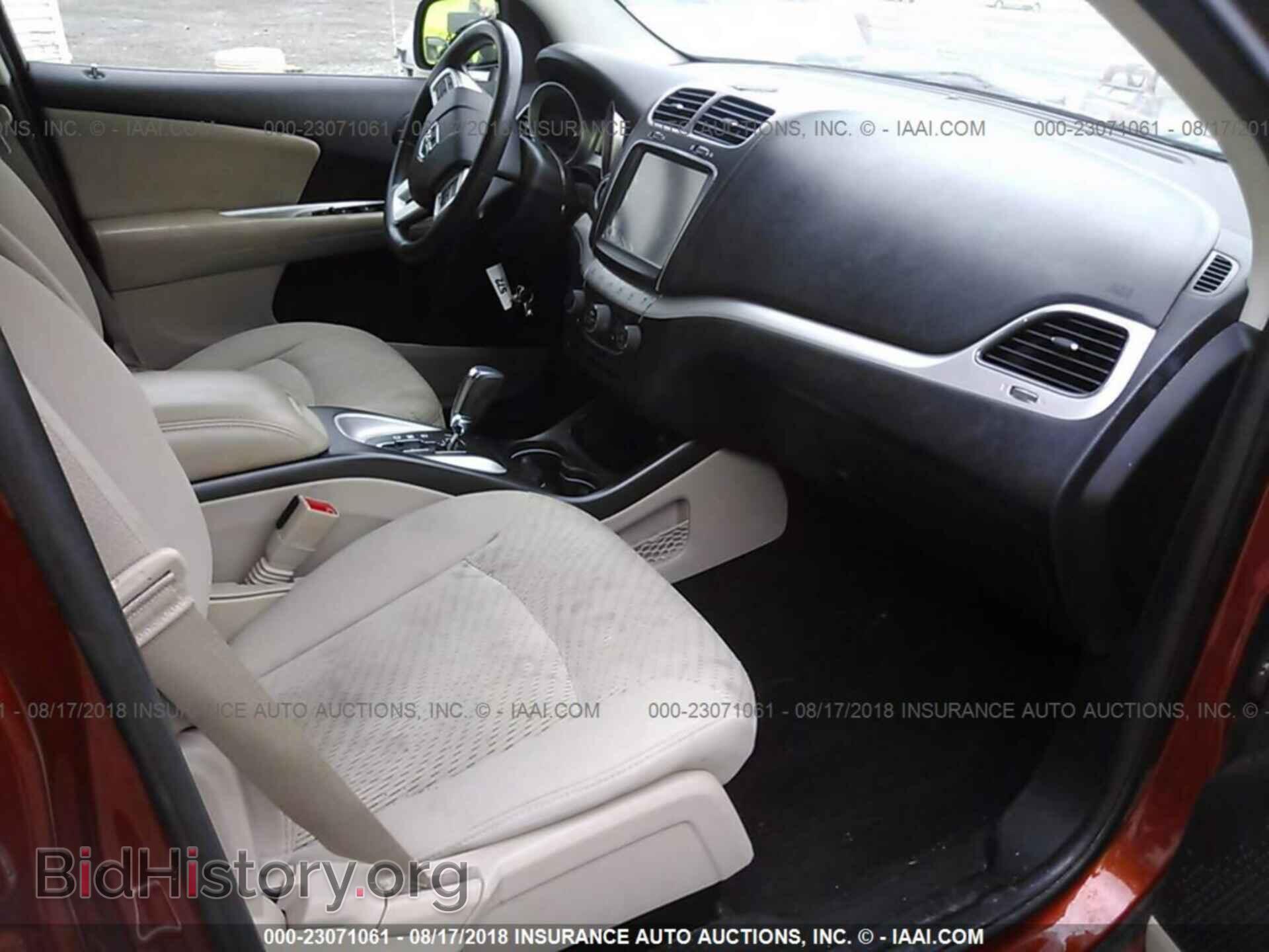 2014 Dodge Journey - VIN: 3C4PDDBG8ET168516 - Фото 5