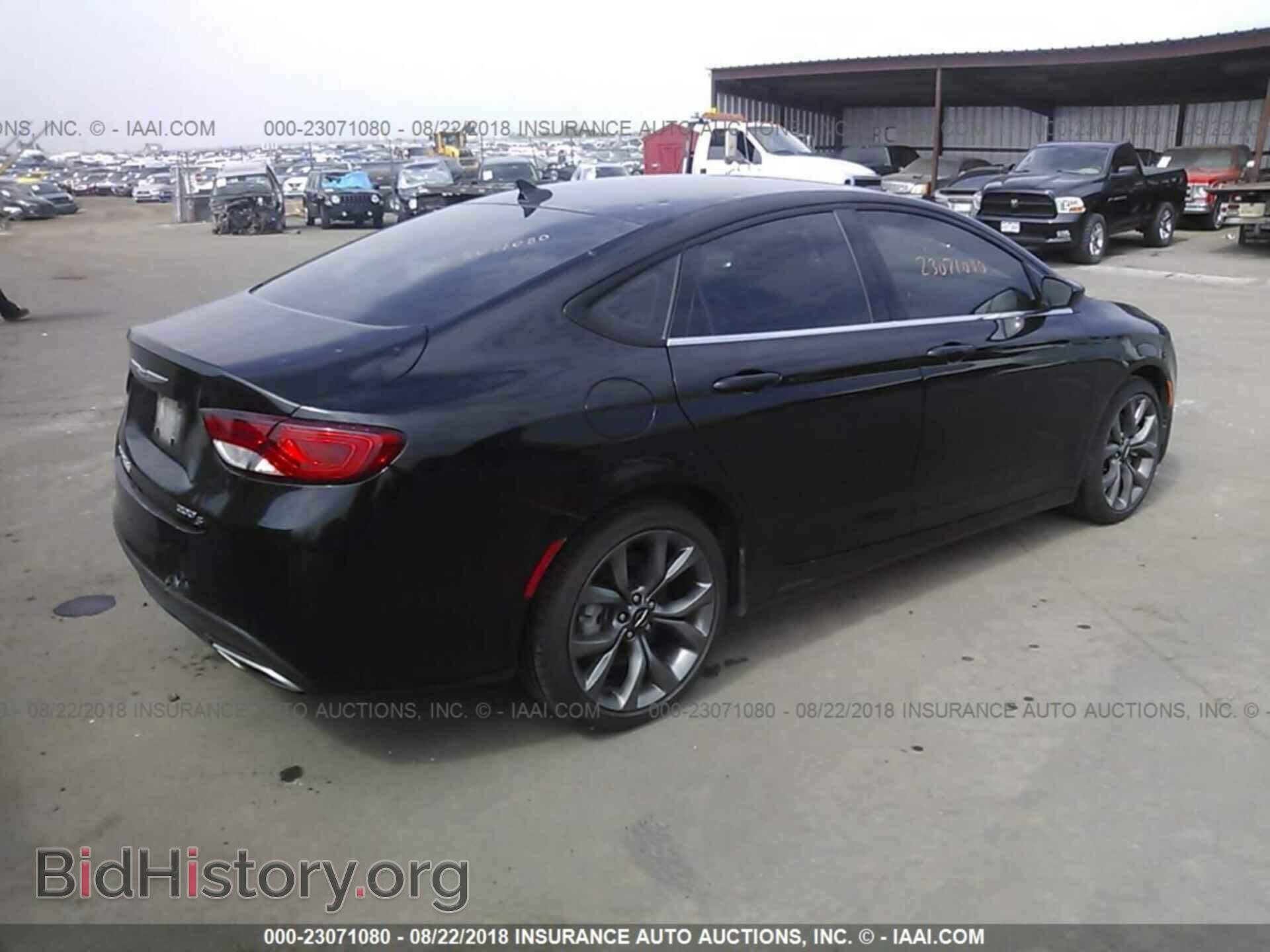 2015 Chrysler 200 - VIN: 1C3CCCDG2FN589193 - Photo 4