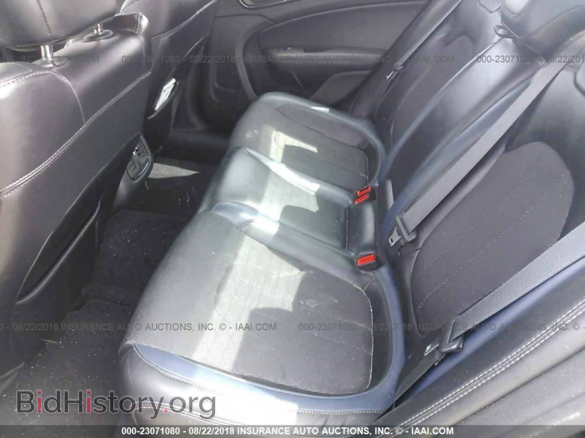 2015 Chrysler 200 - VIN: 1C3CCCDG2FN589193 - Photo 8