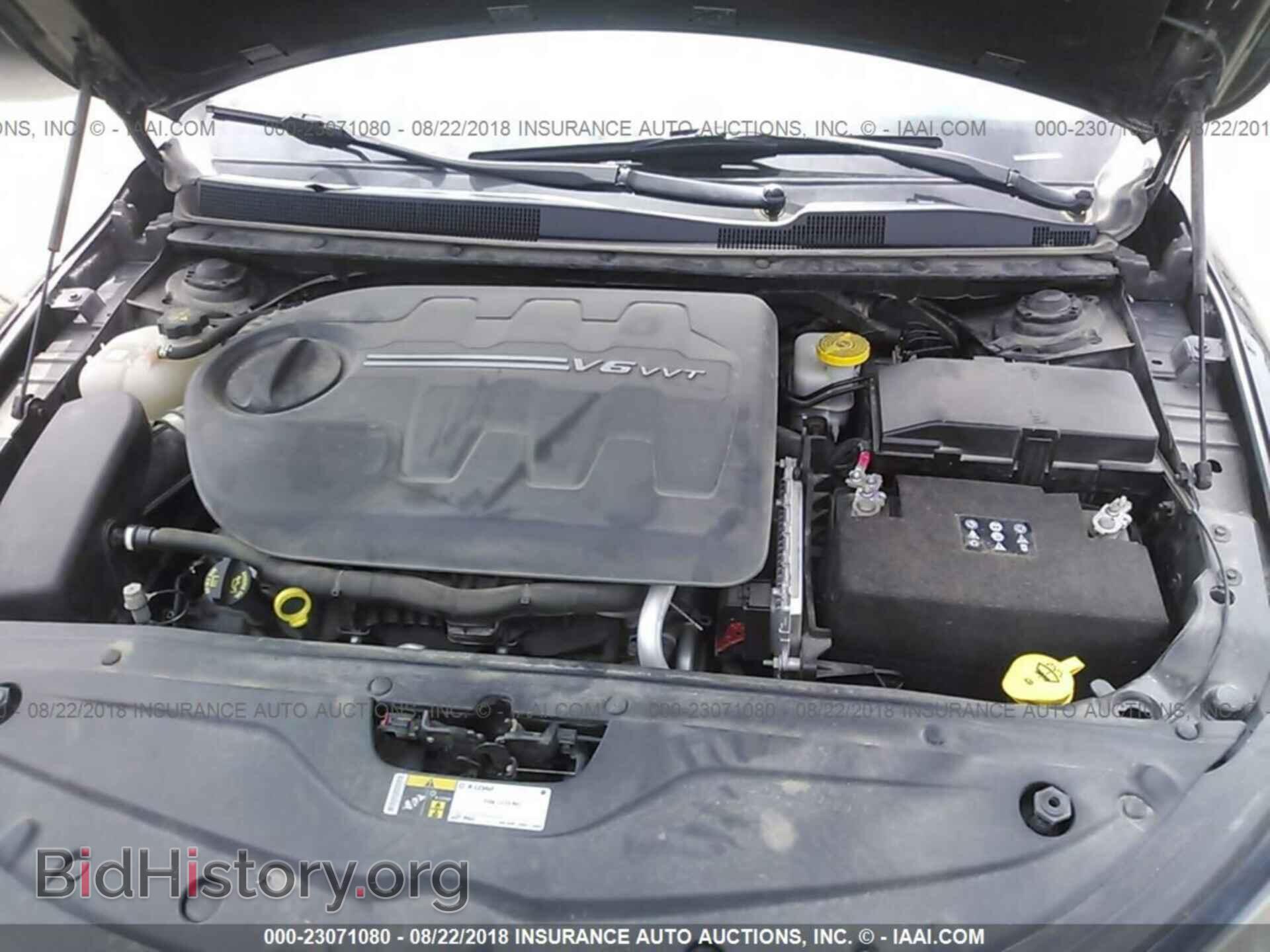 2015 Chrysler 200 - VIN: 1C3CCCDG2FN589193 - Photo 10
