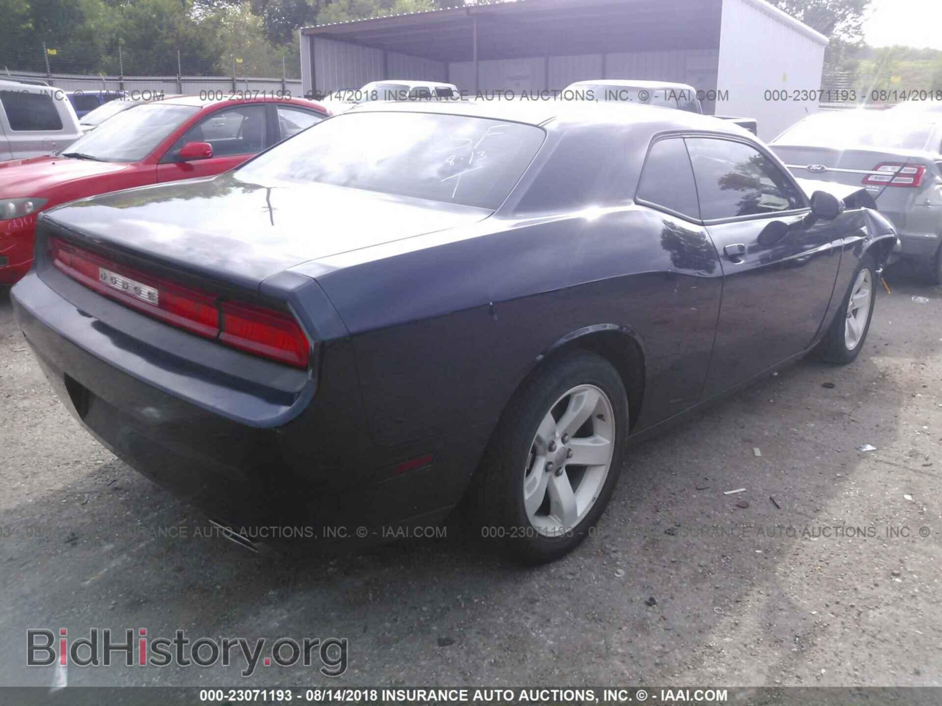 2012 Dodge Challenger - VIN: 2C3CDYAG2CH228405 - Фото 4
