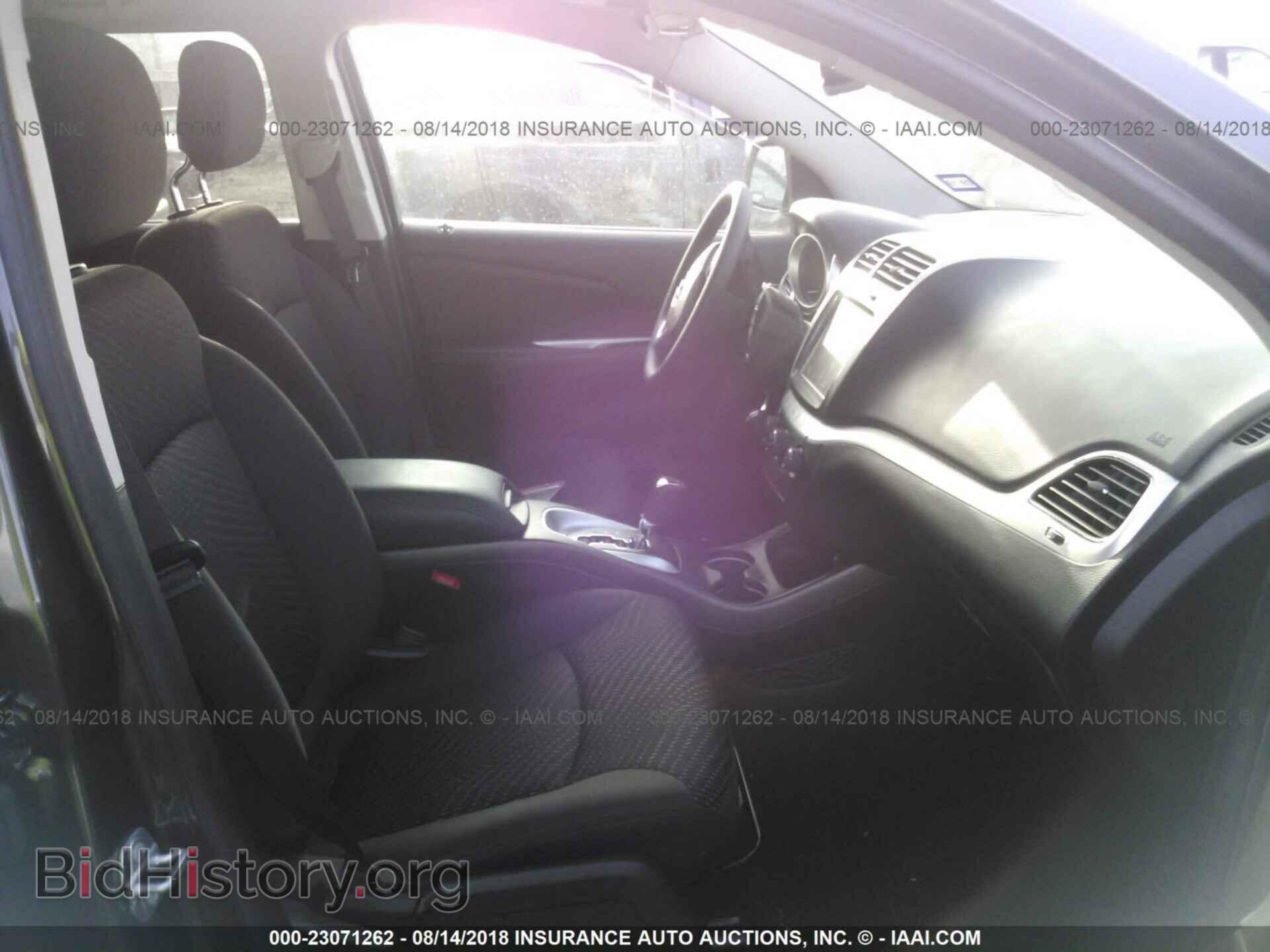 2017 Dodge Journey - VIN: 3C4PDCGB0HT676295 - Фото 5