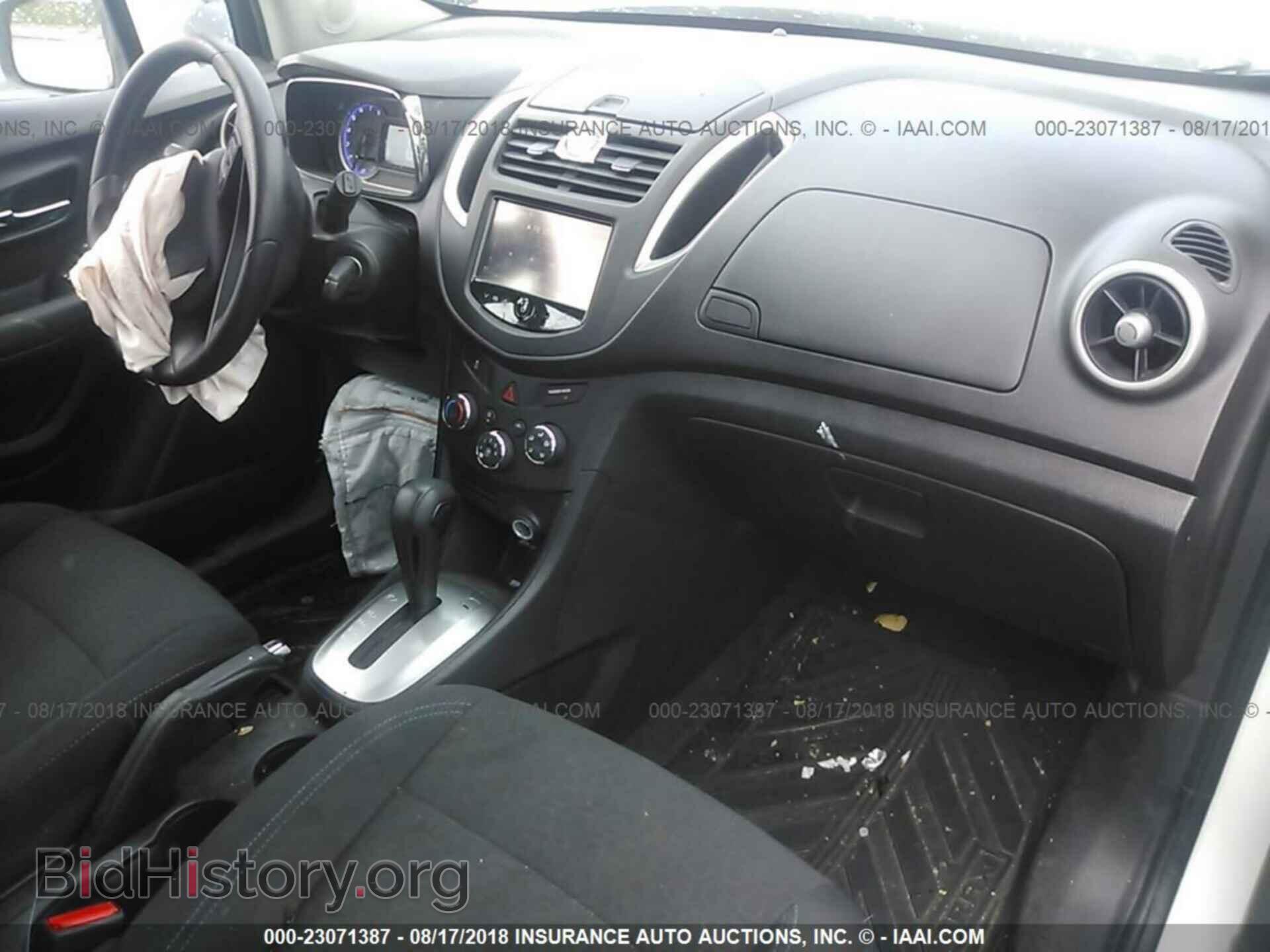 2016 Chevrolet Trax - VIN: 3GNCJKSB6GL263845 - Фото 5