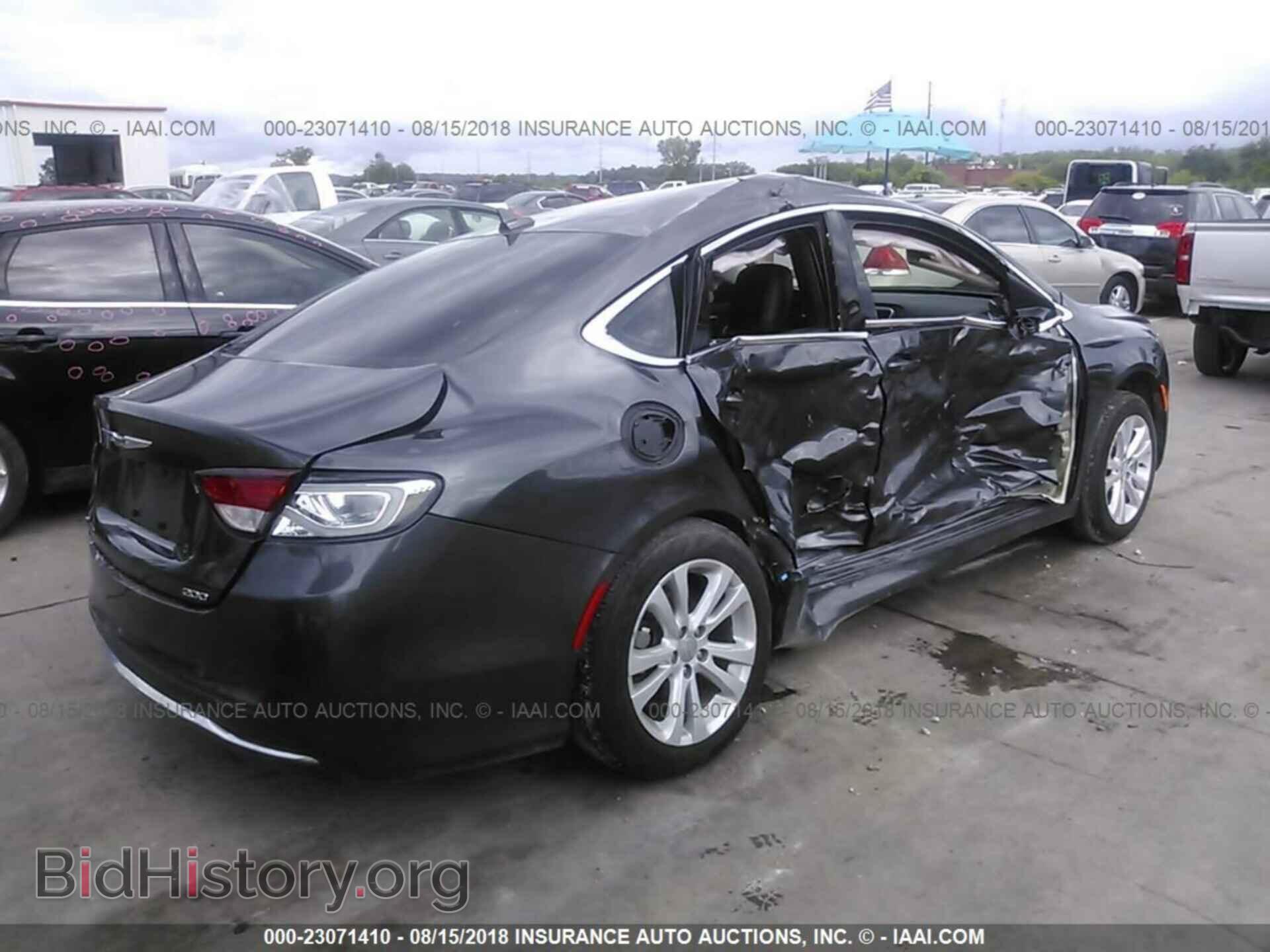 2017 Chrysler 200 - VIN: 1C3CCCAB4HN509954 - Фото 4