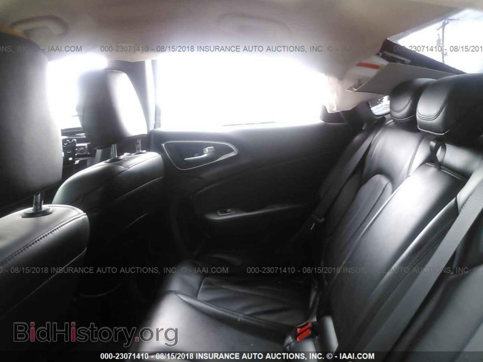 2017 Chrysler 200 - VIN: 1C3CCCAB4HN509954 - Фото 8