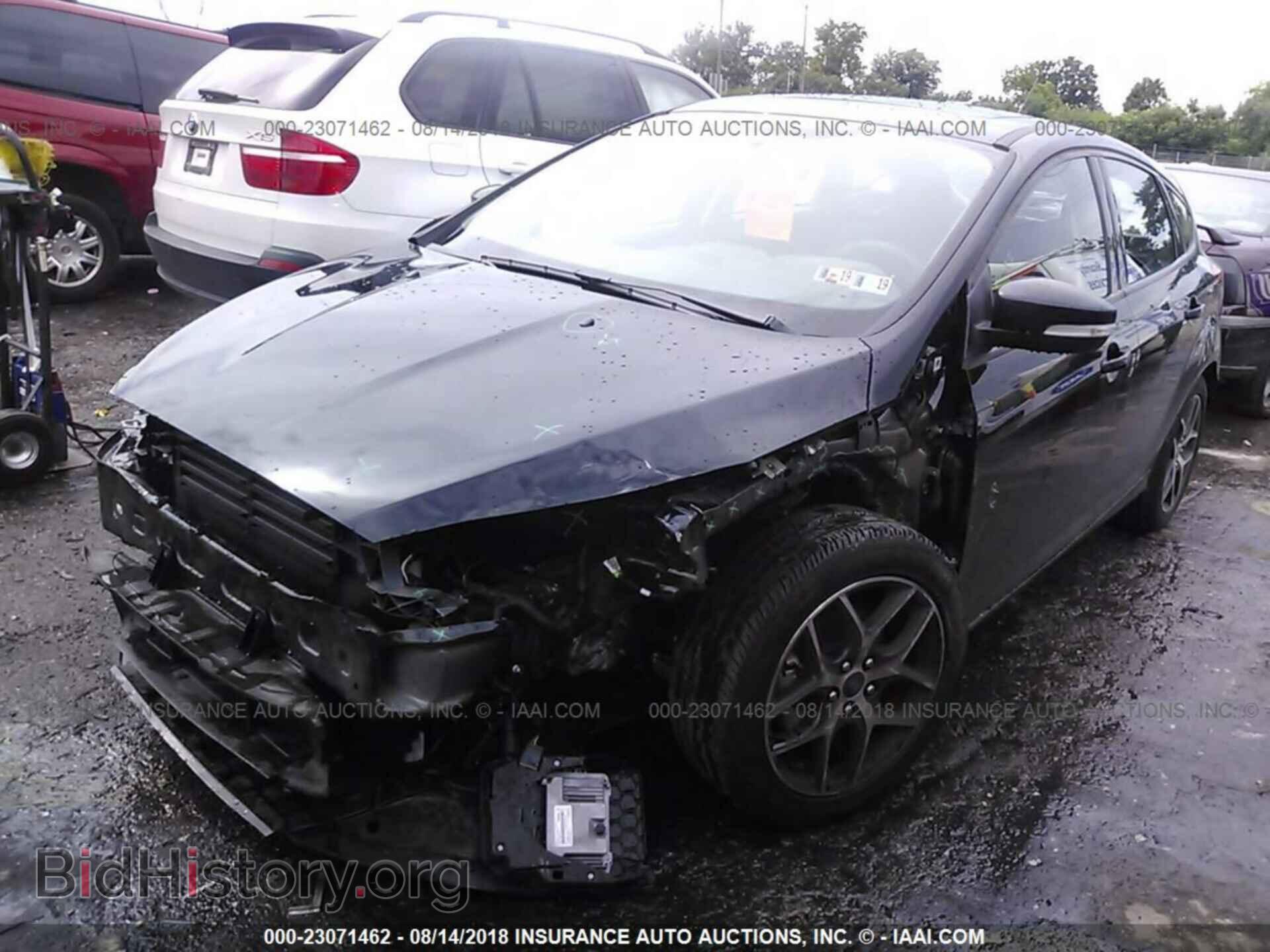 2018 Ford Focus - VIN: 1FADP3M27JL254823 - Фото 2