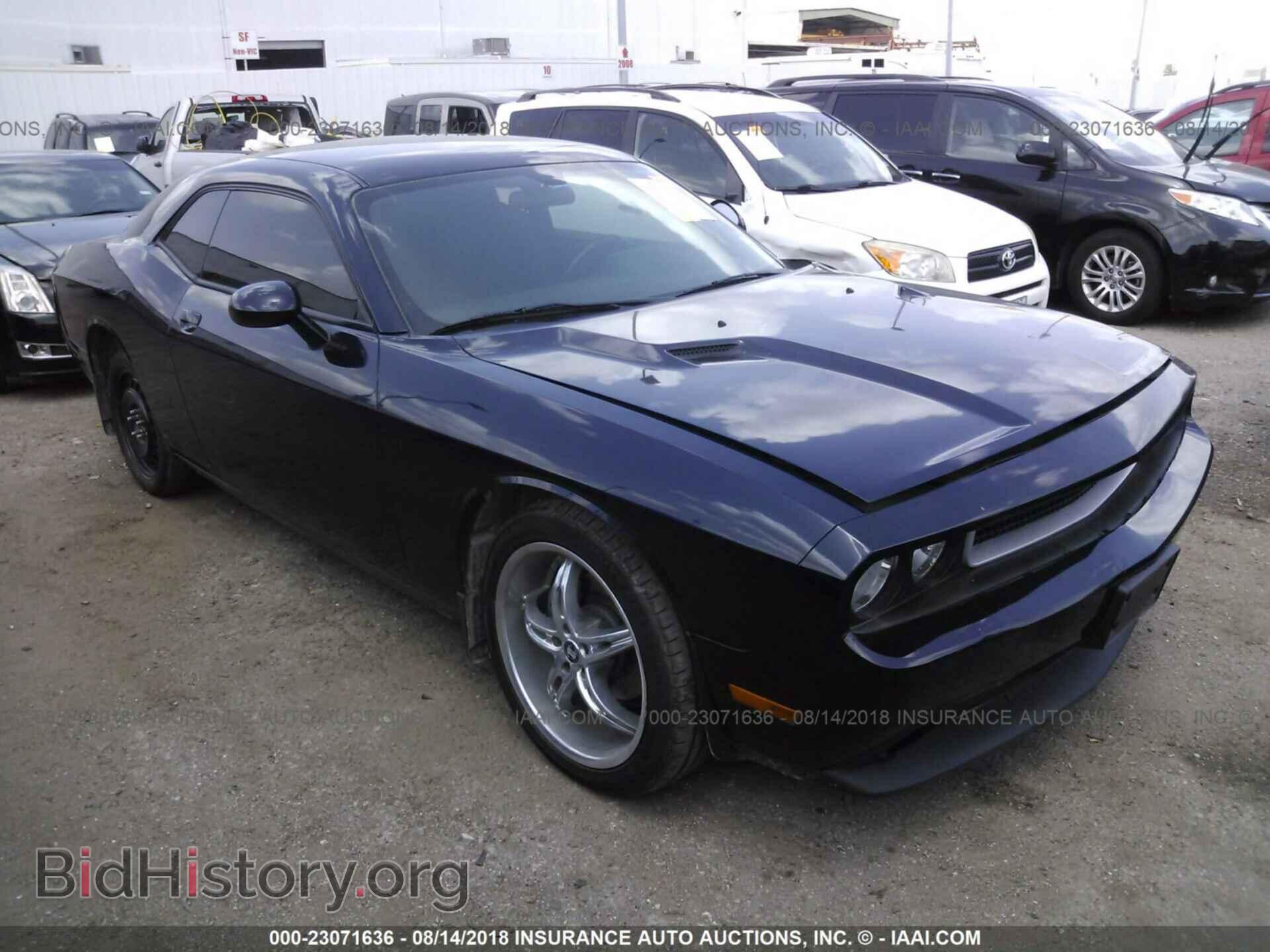 Photo 2C3CDYAG1CH118753 - Dodge Challenger 2012