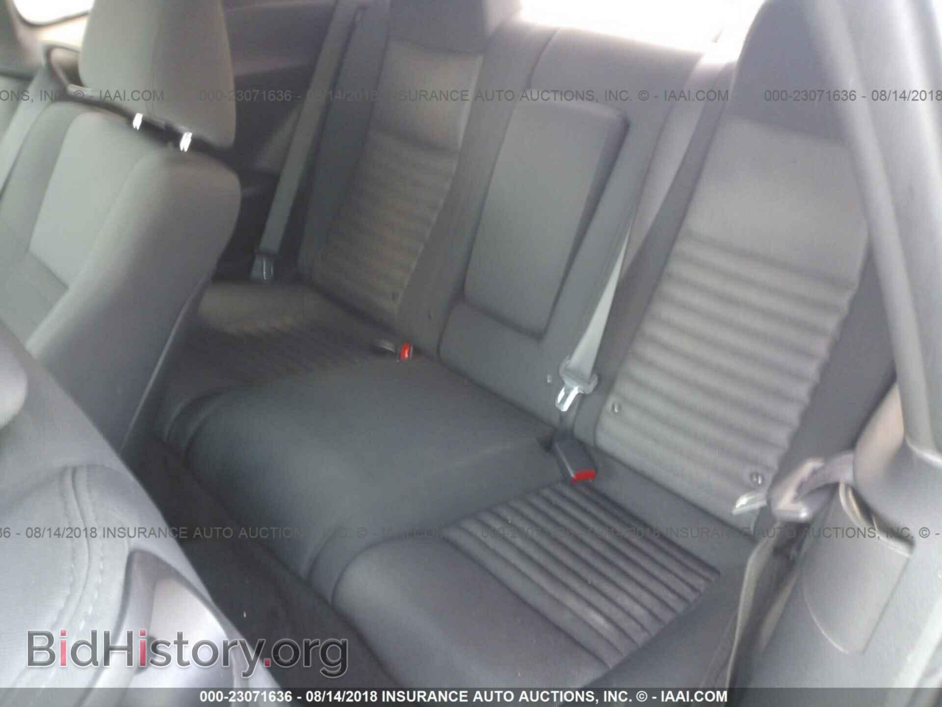 2012 Dodge Challenger - VIN: 2C3CDYAG1CH118753 - Photo 8