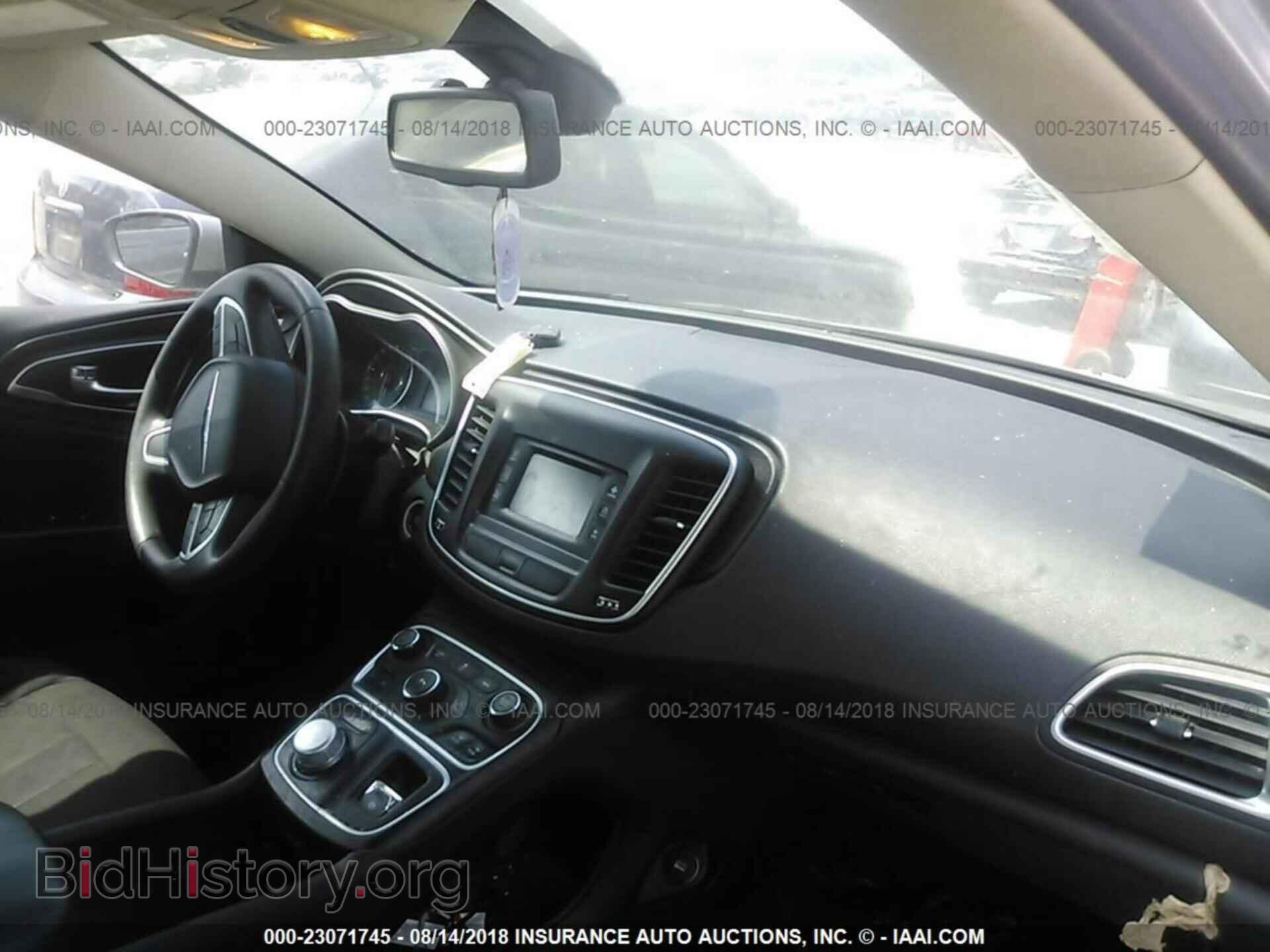 2015 Chrysler 200 - VIN: 1C3CCCAB0FN600202 - Photo 5