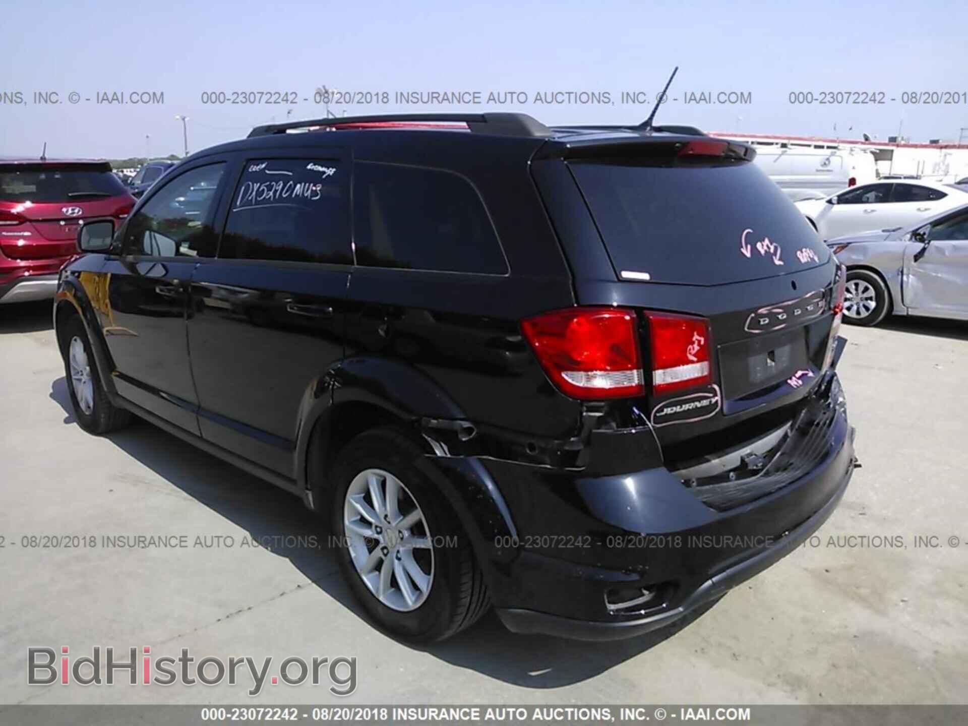 2017 Dodge Journey - VIN: 3C4PDCBGXHT572075 - Фото 3