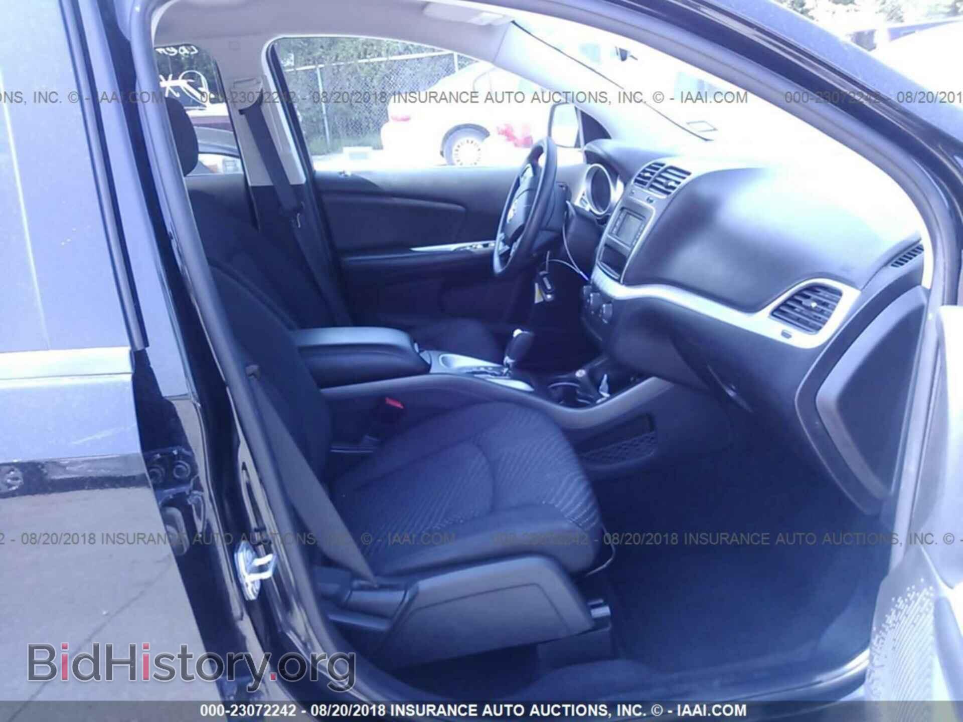 2017 Dodge Journey - VIN: 3C4PDCBGXHT572075 - Фото 5