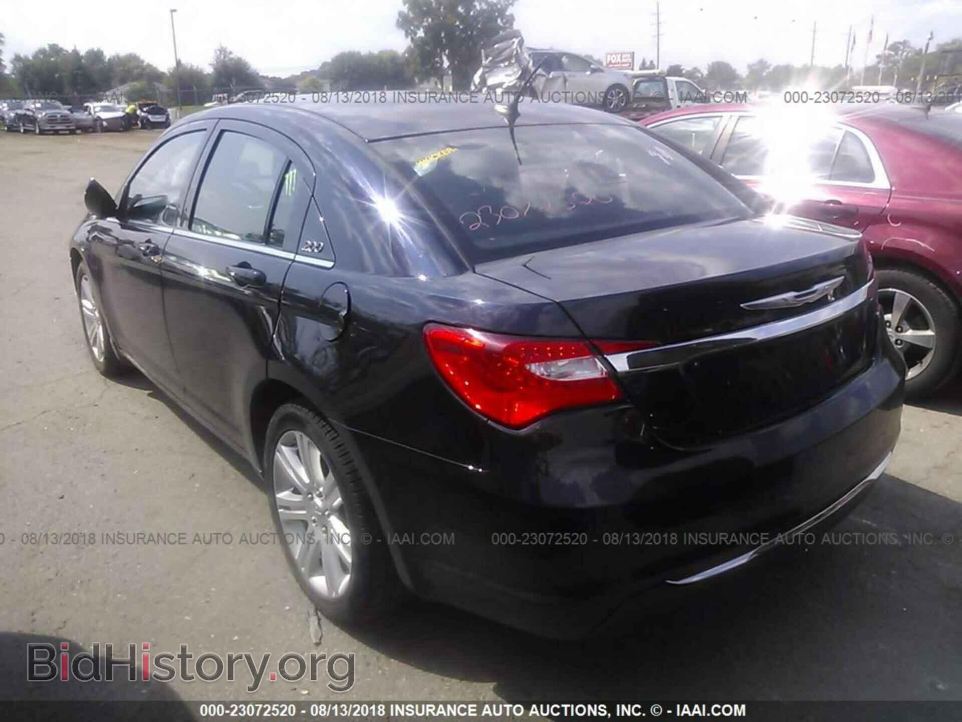2011 Chrysler 200 - VIN: 1C3BC1FB9BN568823 - Photo 3
