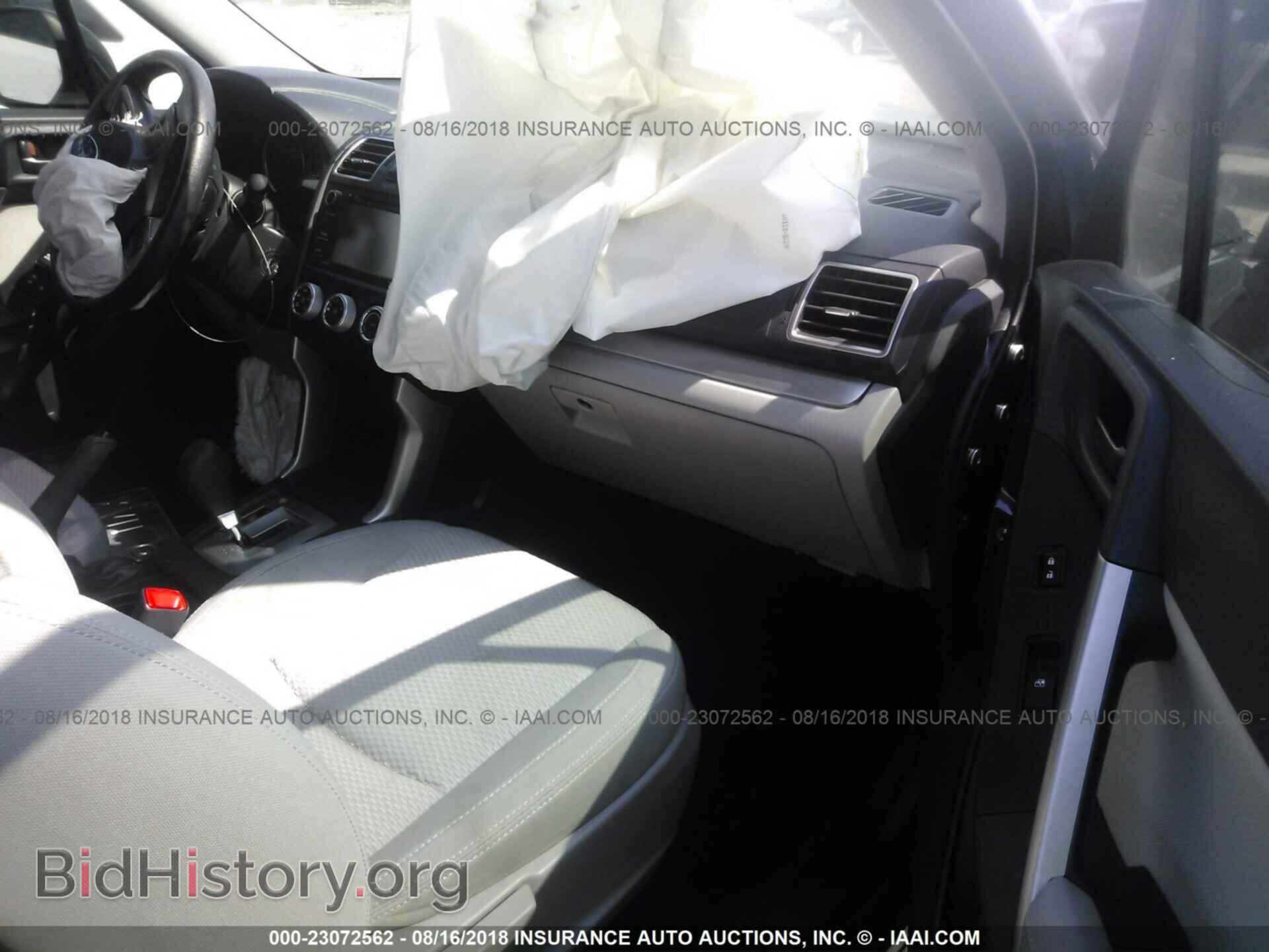 2016 Subaru Forester - VIN: JF2SJABC2GH488741 - Фото 5