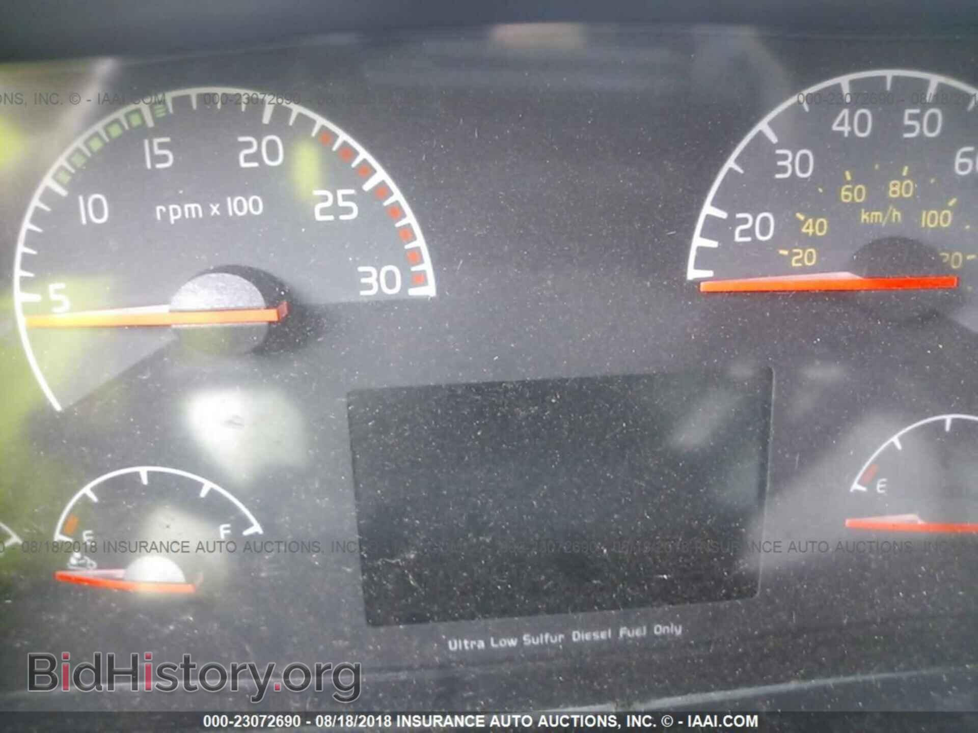 2016 Volvo Vnl - VIN: 4V4NC9EH2GN959241 - Фото 6