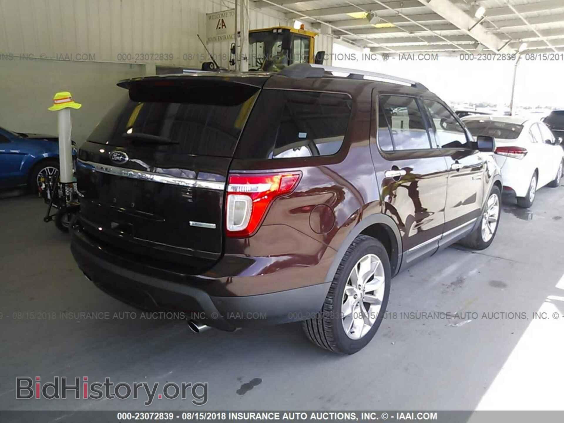 2012 Ford Explorer - VIN: 1FMHK7F92CGA15599 - Фото 4