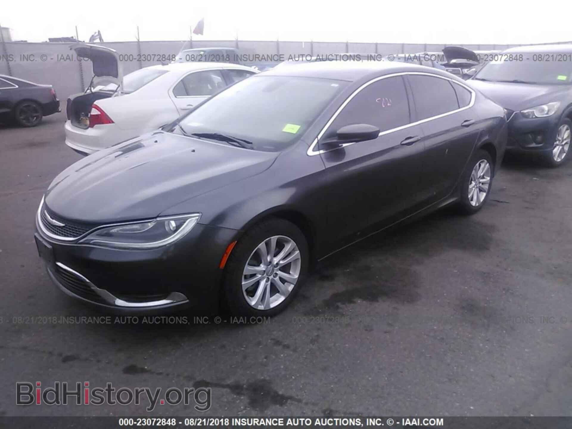 2015 Chrysler 200 - VIN: 1C3CCCAB0FN732795 - Photo 2