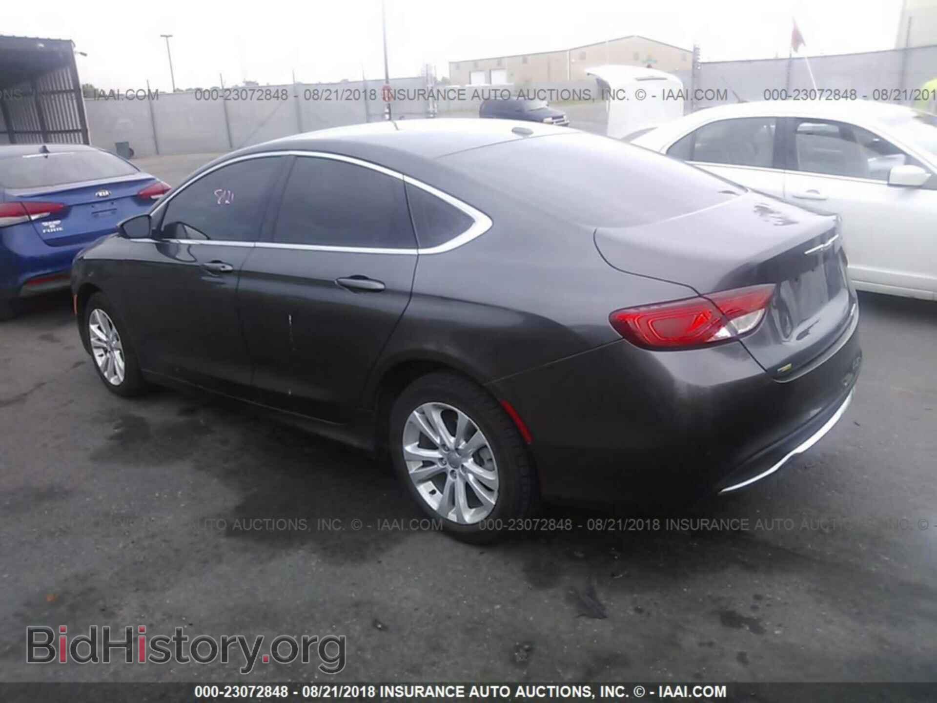 2015 Chrysler 200 - VIN: 1C3CCCAB0FN732795 - Photo 3