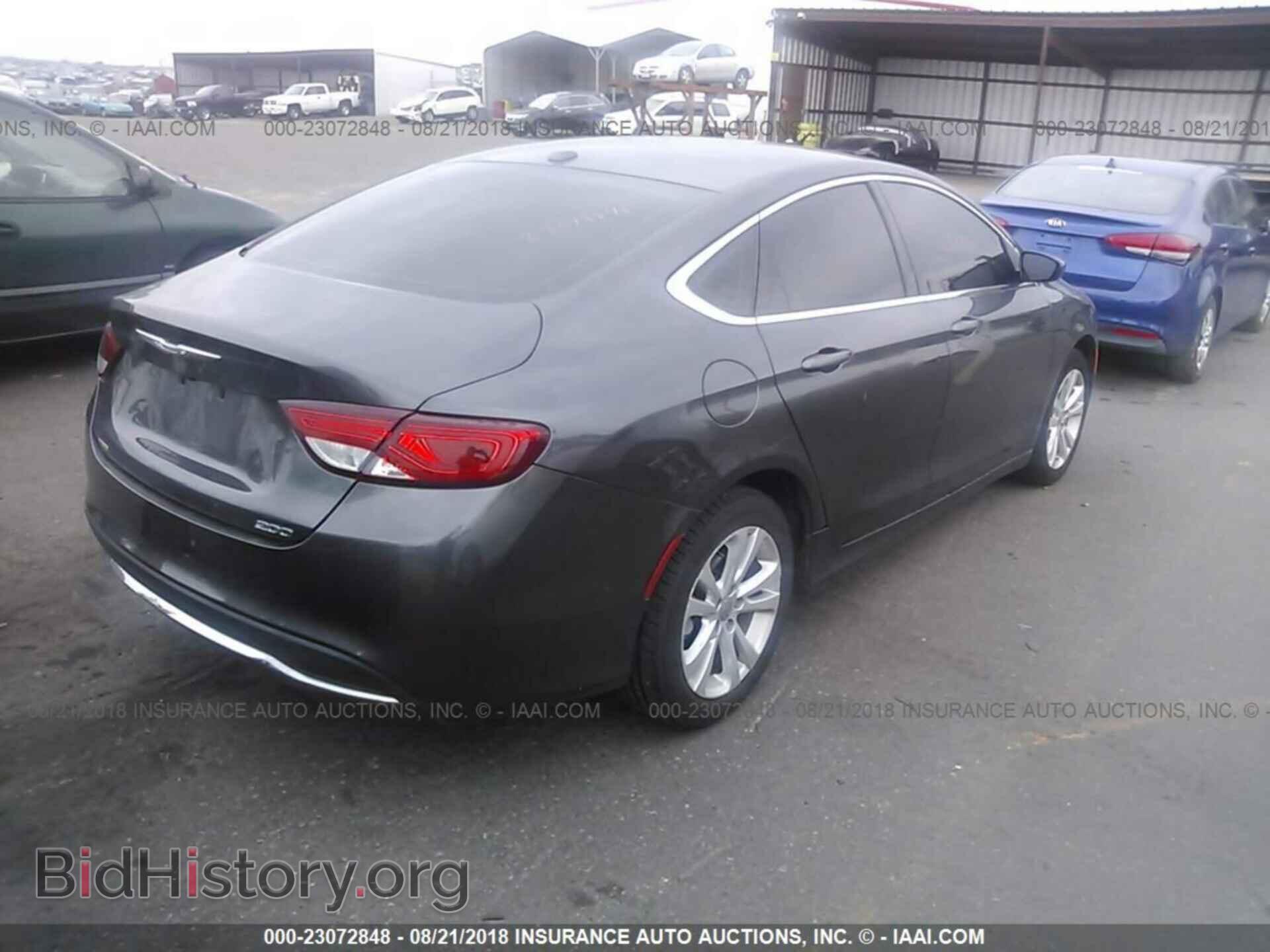 2015 Chrysler 200 - VIN: 1C3CCCAB0FN732795 - Photo 4