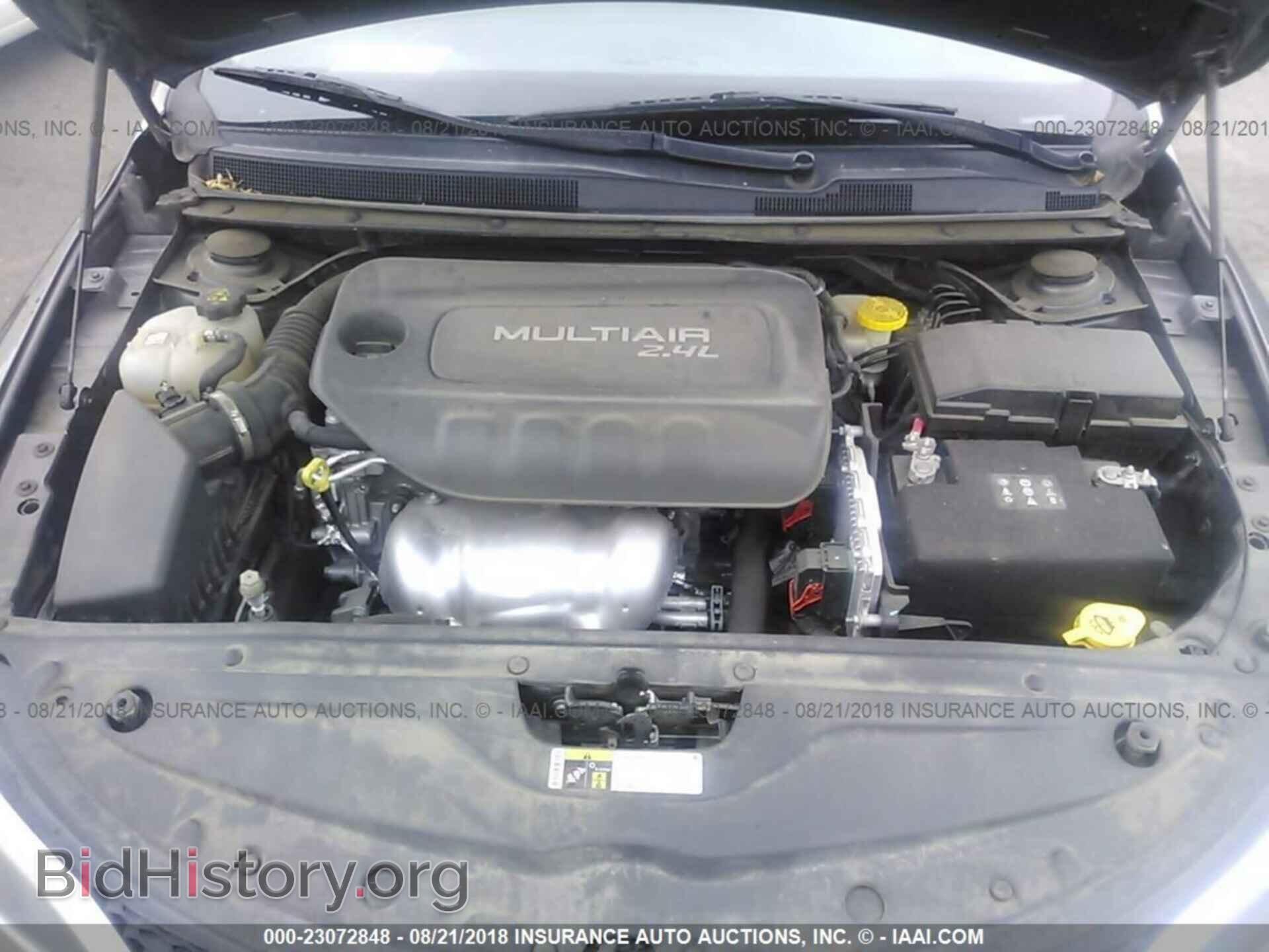 2015 Chrysler 200 - VIN: 1C3CCCAB0FN732795 - Photo 10