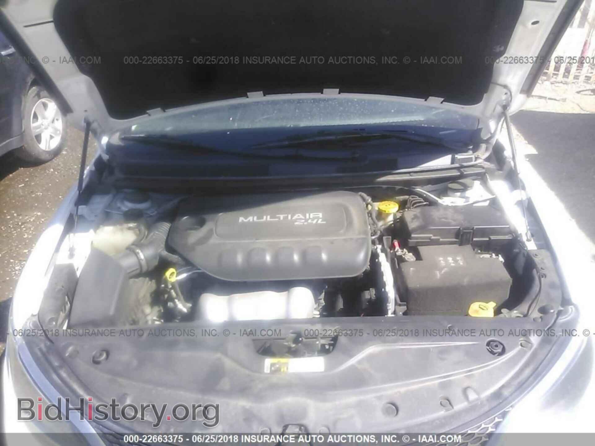 2015 CHRYSLER 200 - VIN: 1C3CCCAB0FN659444 - Photo 10