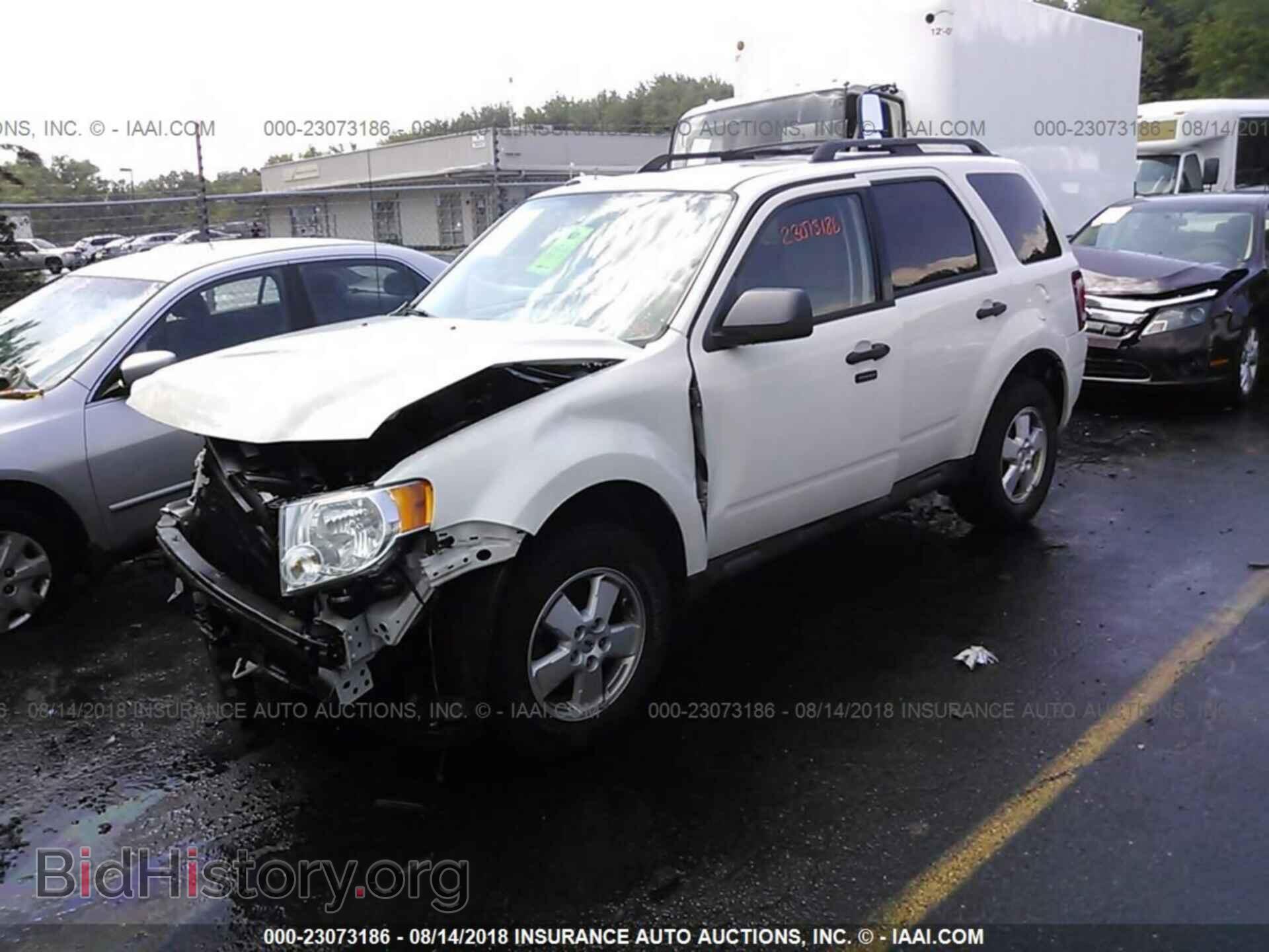 2012 Ford Escape - VIN: 1FMCU9DG2CKC50793 - Фото 2