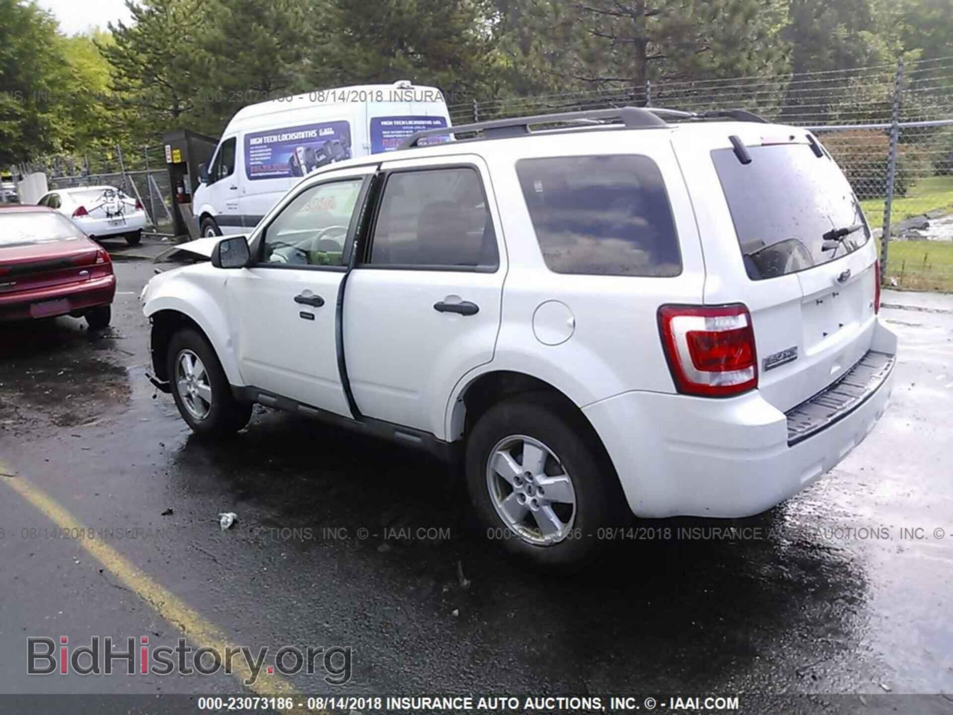 2012 Ford Escape - VIN: 1FMCU9DG2CKC50793 - Фото 3