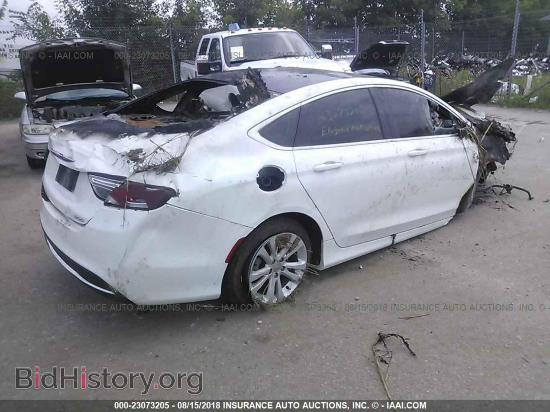 2016 Chrysler 200 - VIN: 1C3CCCAB8GN181114 - Photo 4