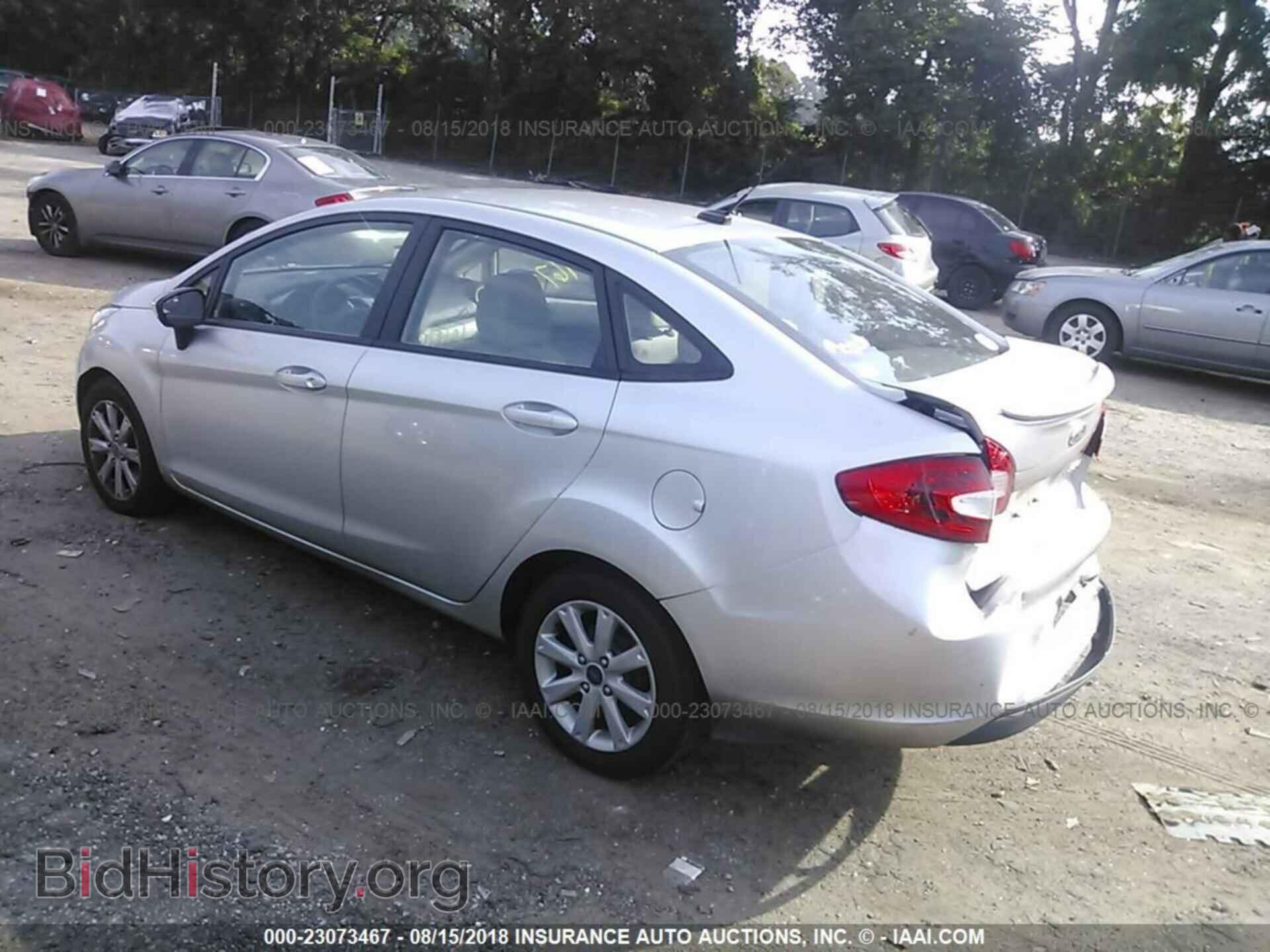 2012 Ford Fiesta - VIN: 3FADP4BJ6CM215450 - Фото 3