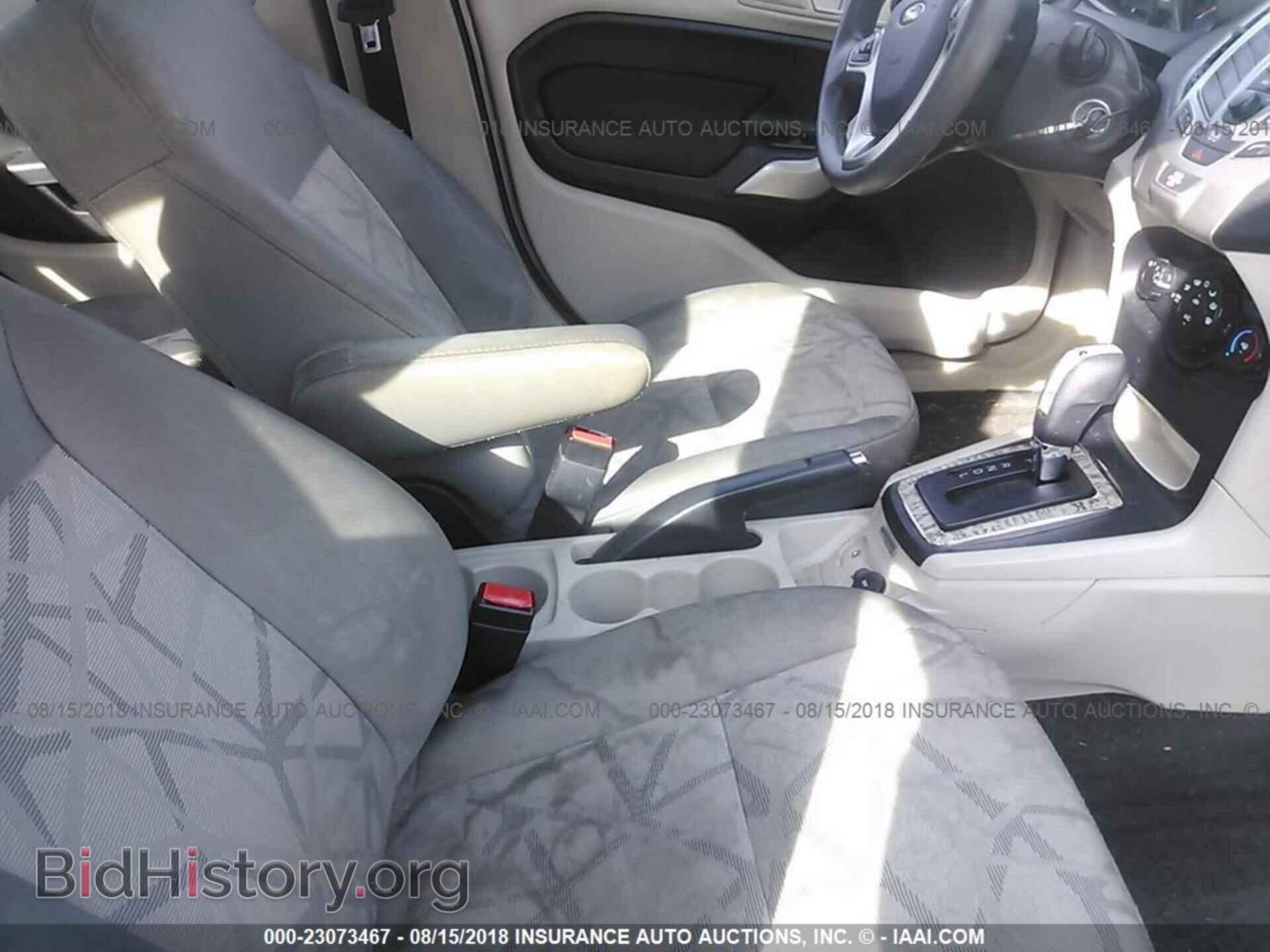 2012 Ford Fiesta - VIN: 3FADP4BJ6CM215450 - Фото 5