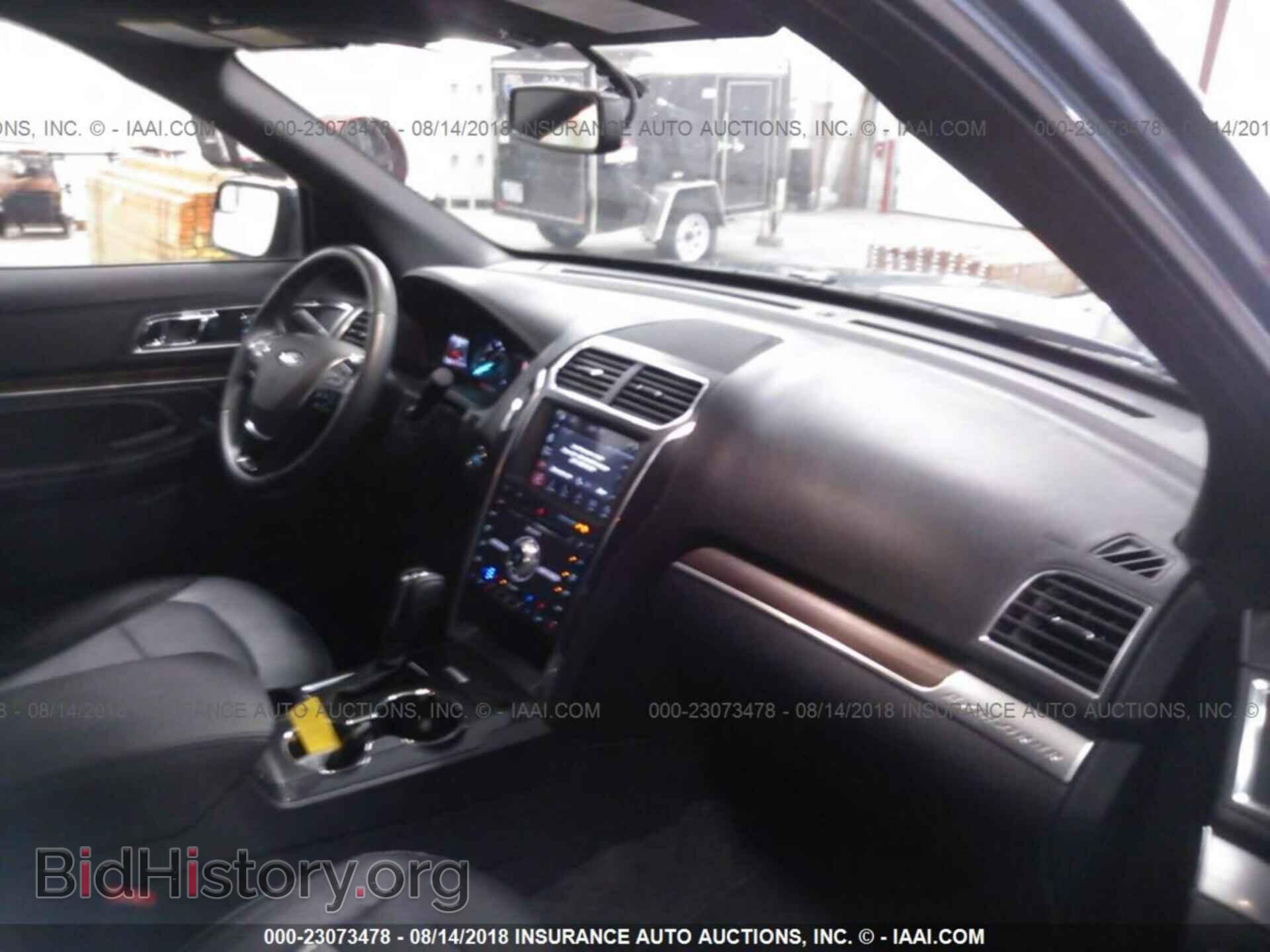 2018 Ford Explorer - VIN: 1FM5K7F81JGA36807 - Фото 5