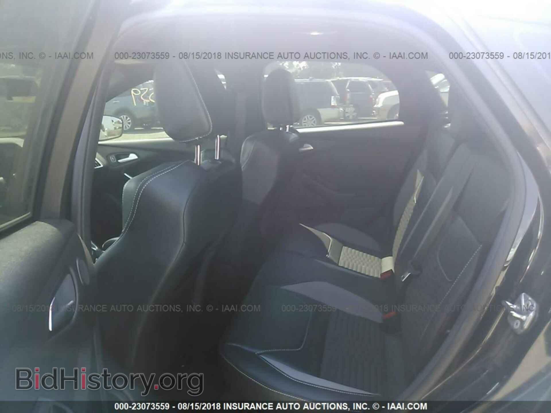 2017 Ford Focus - VIN: 1FADP3L95HL308743 - Photo 8
