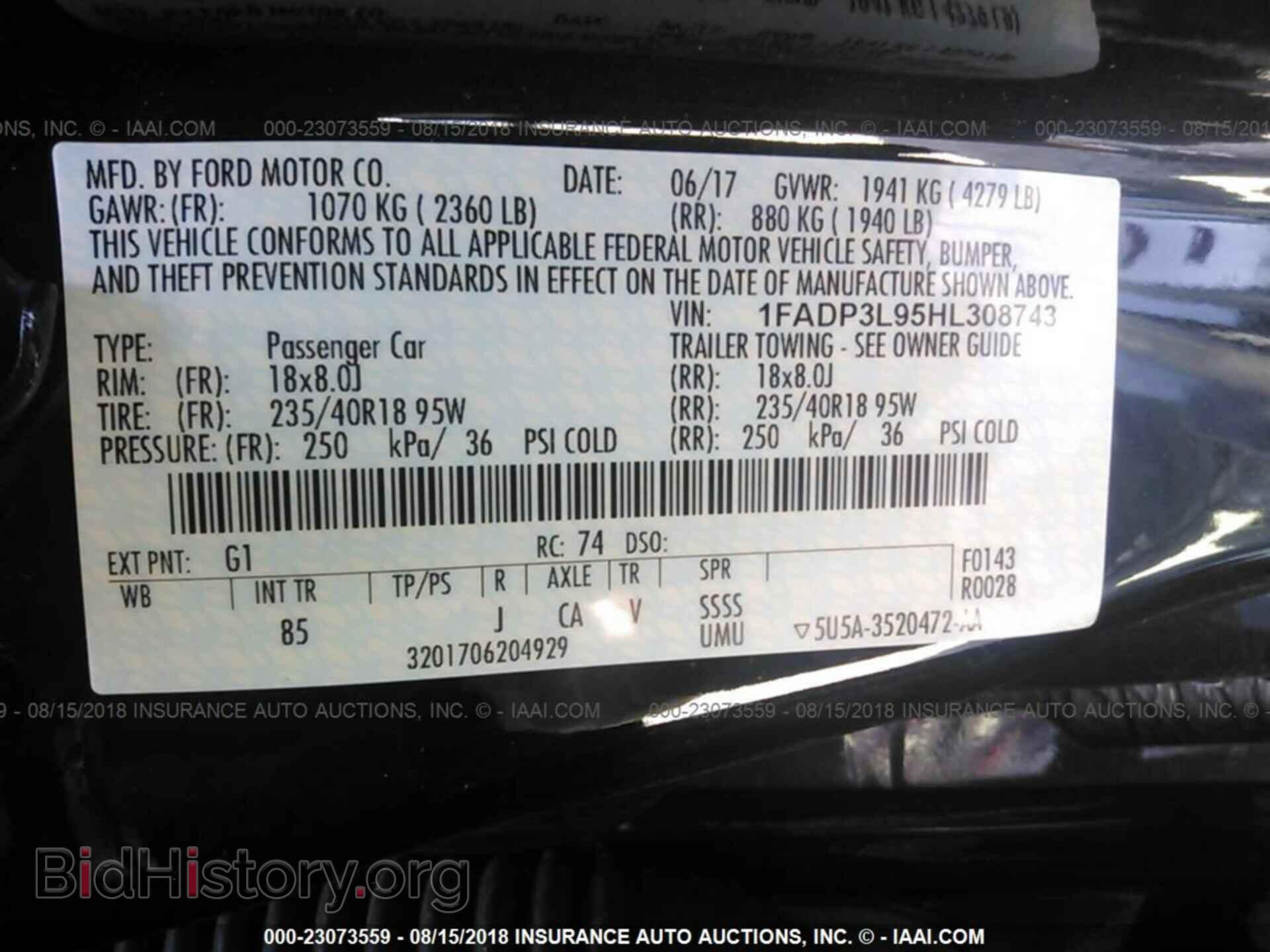 2017 Ford Focus - VIN: 1FADP3L95HL308743 - Photo 9