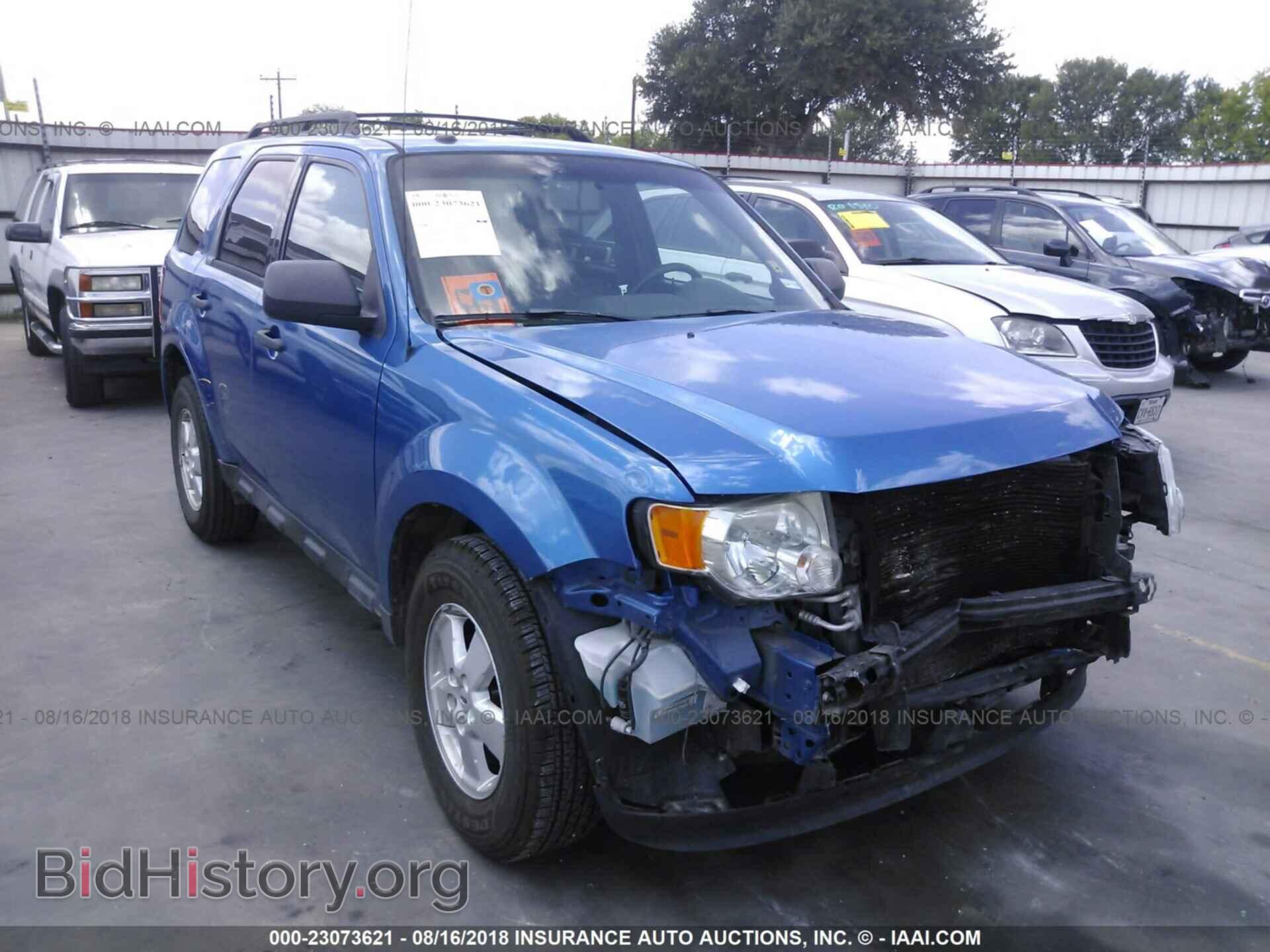 Photo 1FMCU0D74BKB42847 - Ford Escape 2011