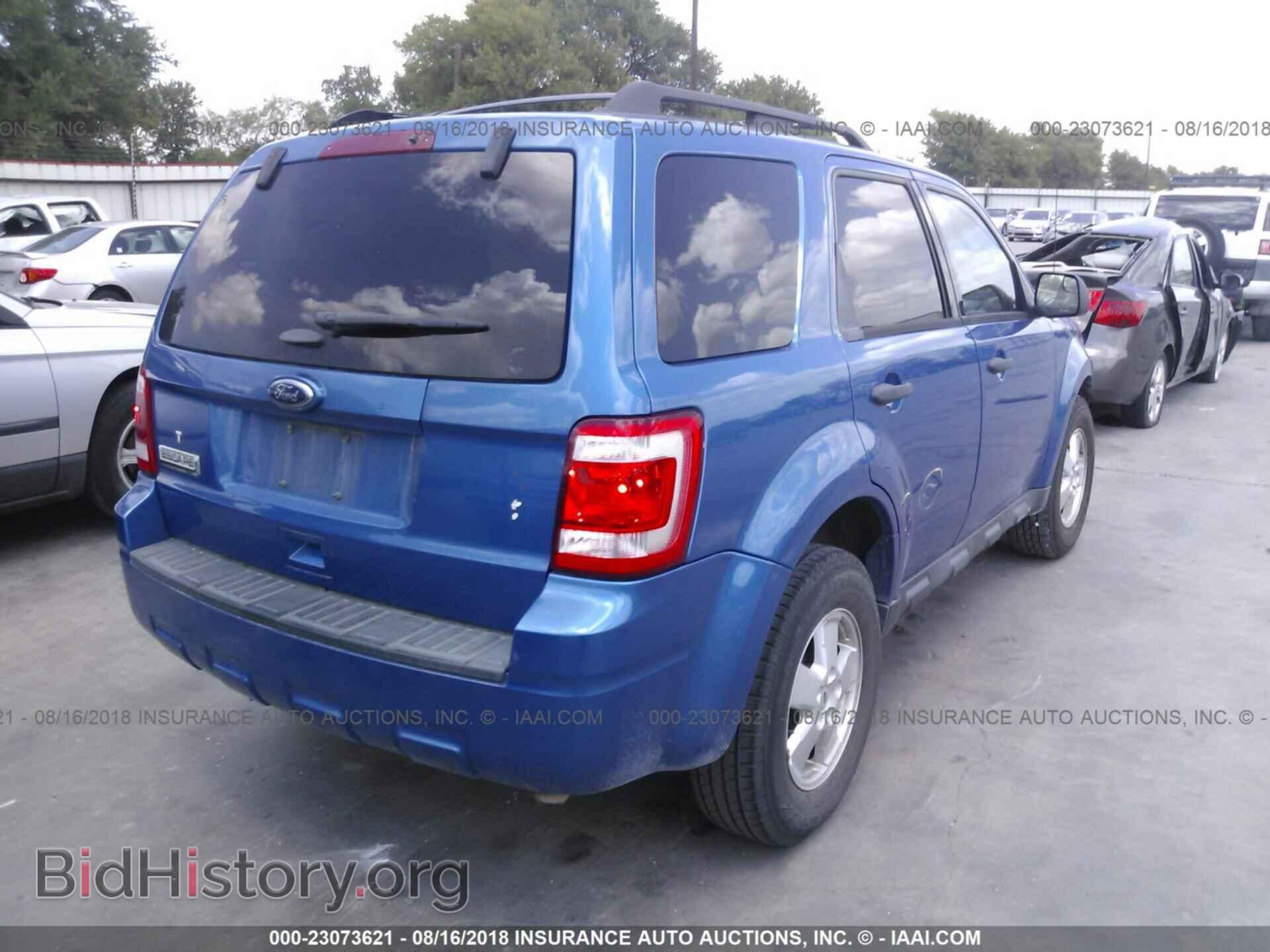 2011 Ford Escape - VIN: 1FMCU0D74BKB42847 - Photo 4