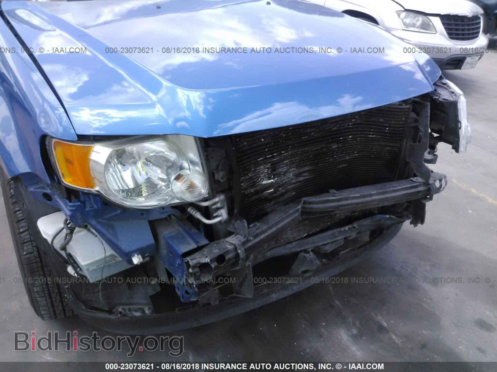 2011 Ford Escape - VIN: 1FMCU0D74BKB42847 - Photo 6