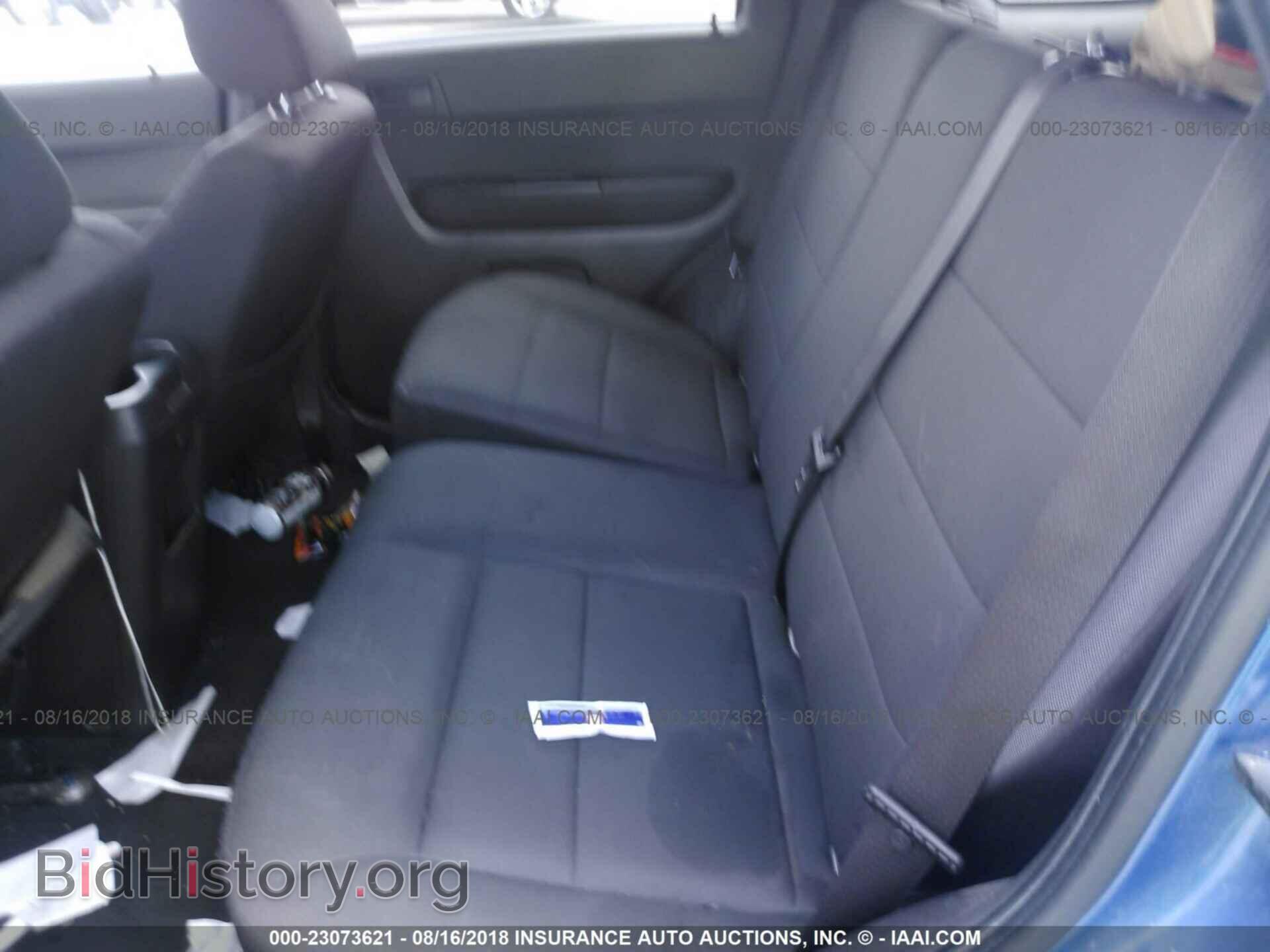 2011 Ford Escape - VIN: 1FMCU0D74BKB42847 - Photo 8