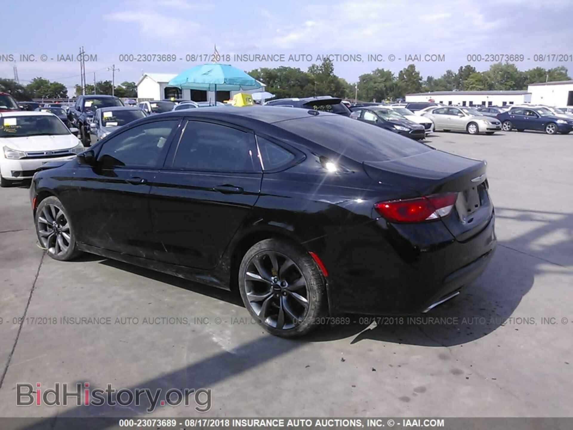 2015 Chrysler 200 - VIN: 1C3CCCBBXFN537687 - Photo 3