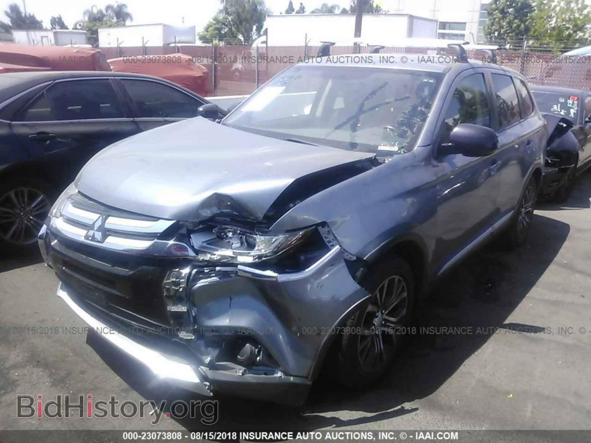 2017 Mitsubishi Outlander - VIN: JA4AD2A35HZ019545 - Фото 2