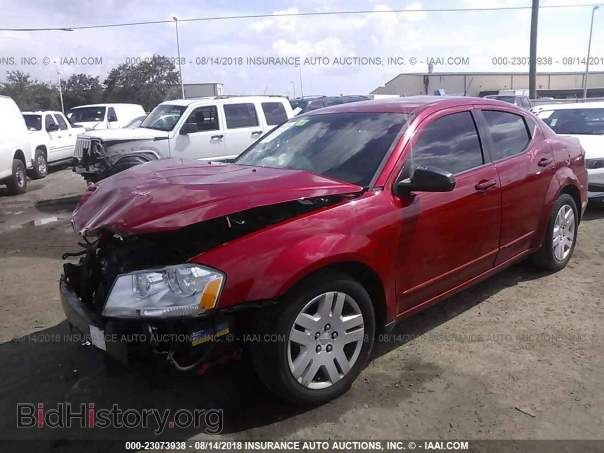 2011 Dodge Avenger - VIN: 1B3BD4FB0BN540792 - Фото 2