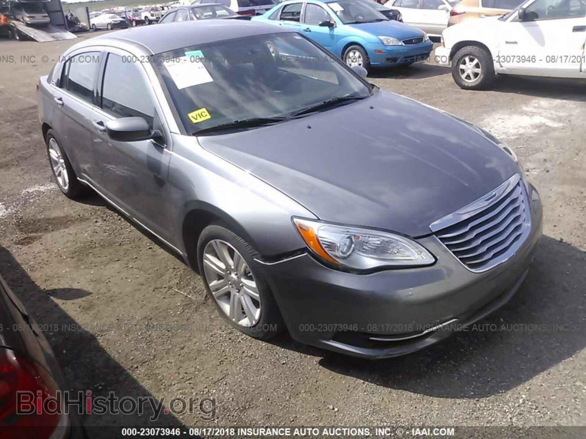 Photo 1C3BC1FB9BN613100 - Chrysler 200 2011