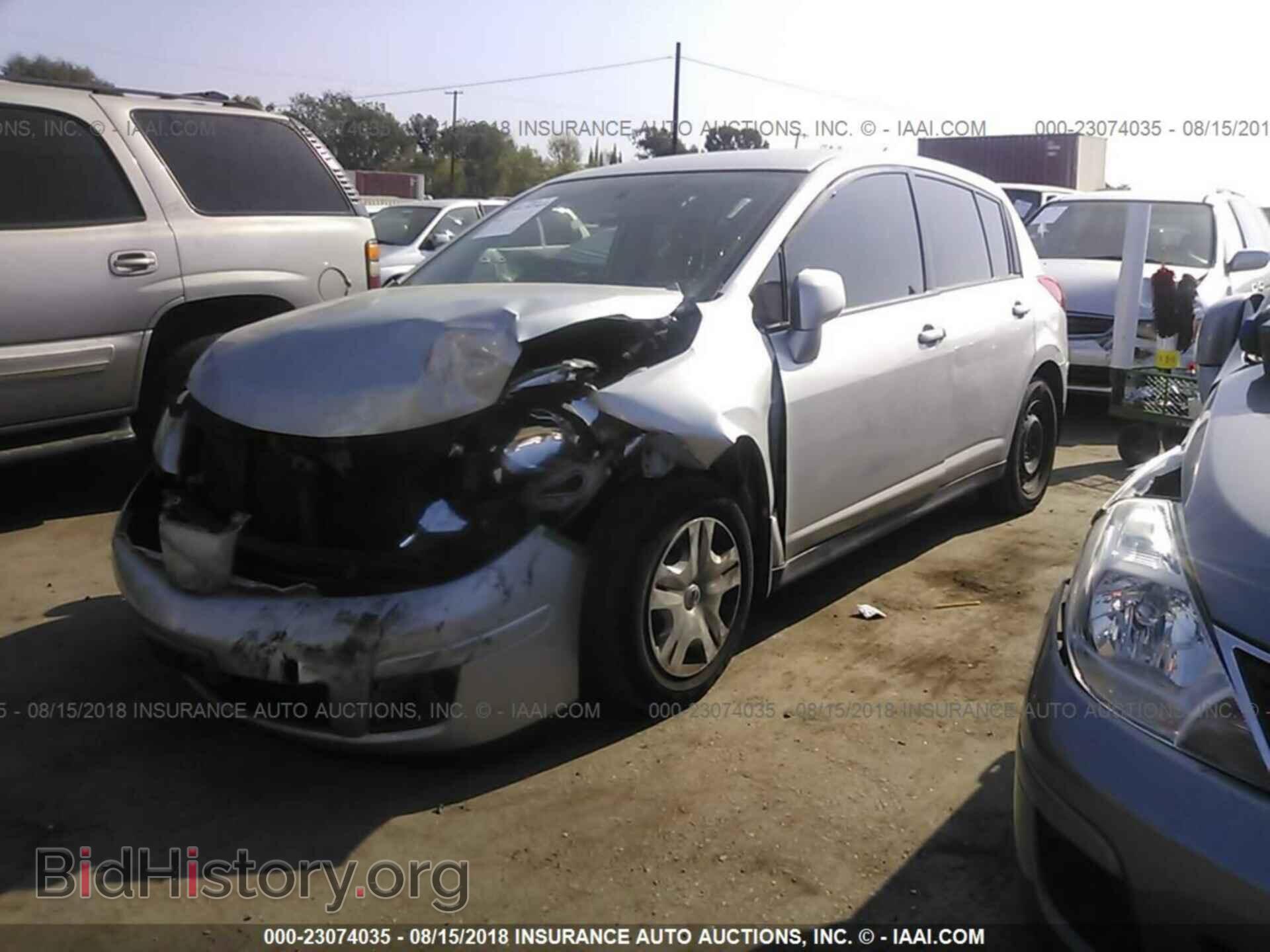 2011 Nissan Versa - VIN: 3N1BC1CP3BL460650 - Фото 2
