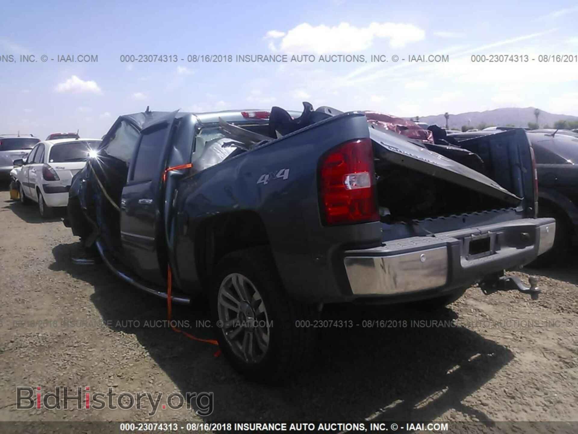 2011 CHEVROLET SILVERADO - VIN: 3GCPKSE32BG102664 - Фото 3
