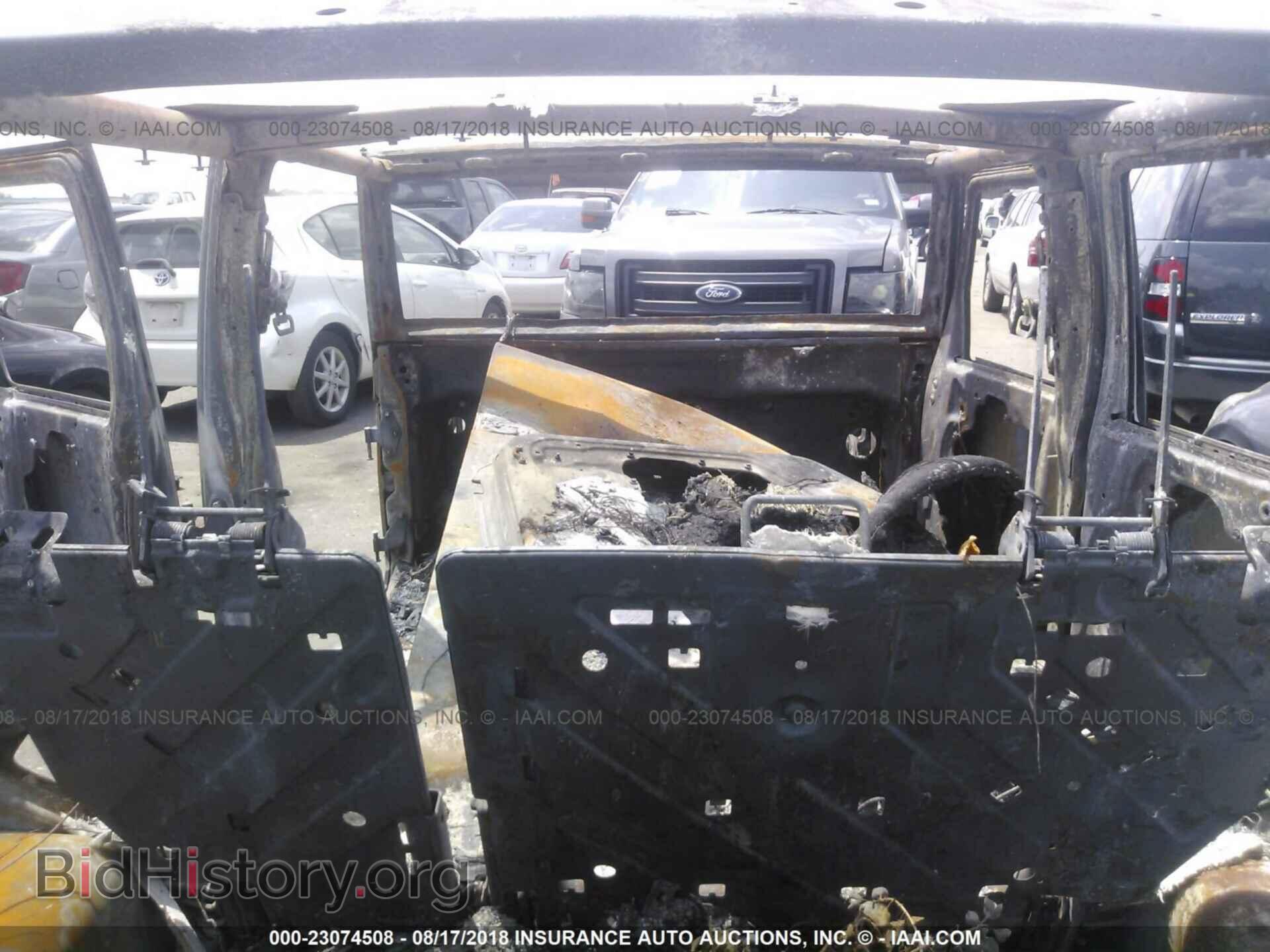 2015 Jeep Wrangler - VIN: 1C4BJWDG2FL598986 - Фото 8