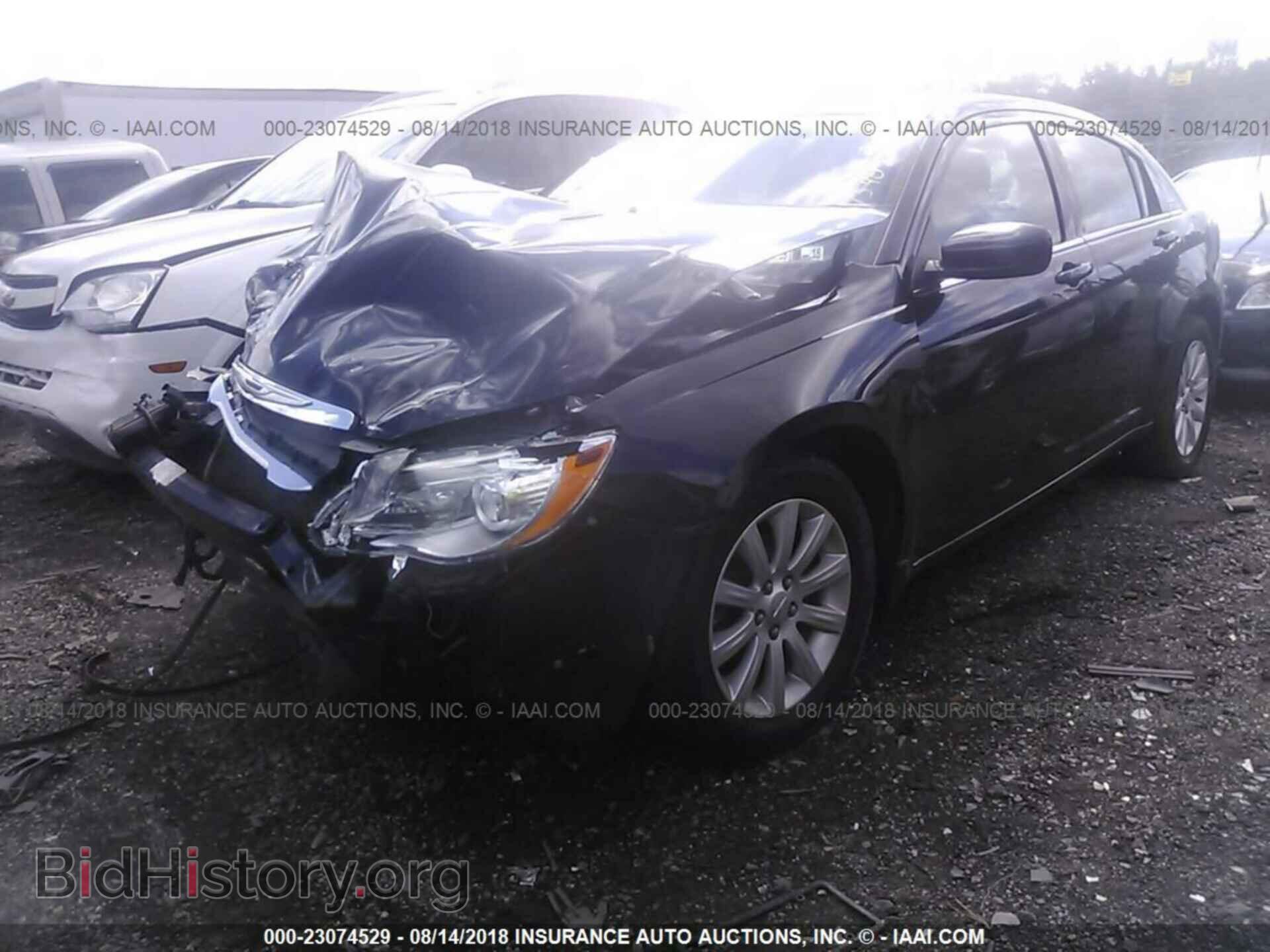 2013 Chrysler 200 - VIN: 1C3CCBBB3DN651540 - Photo 2