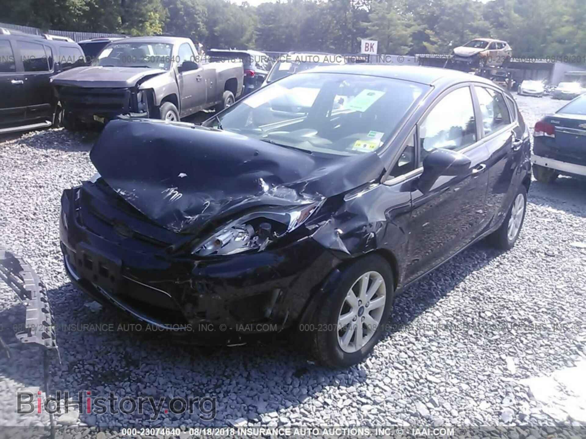 2012 Ford Fiesta - VIN: 3FADP4EJ5CM110300 - Фото 2